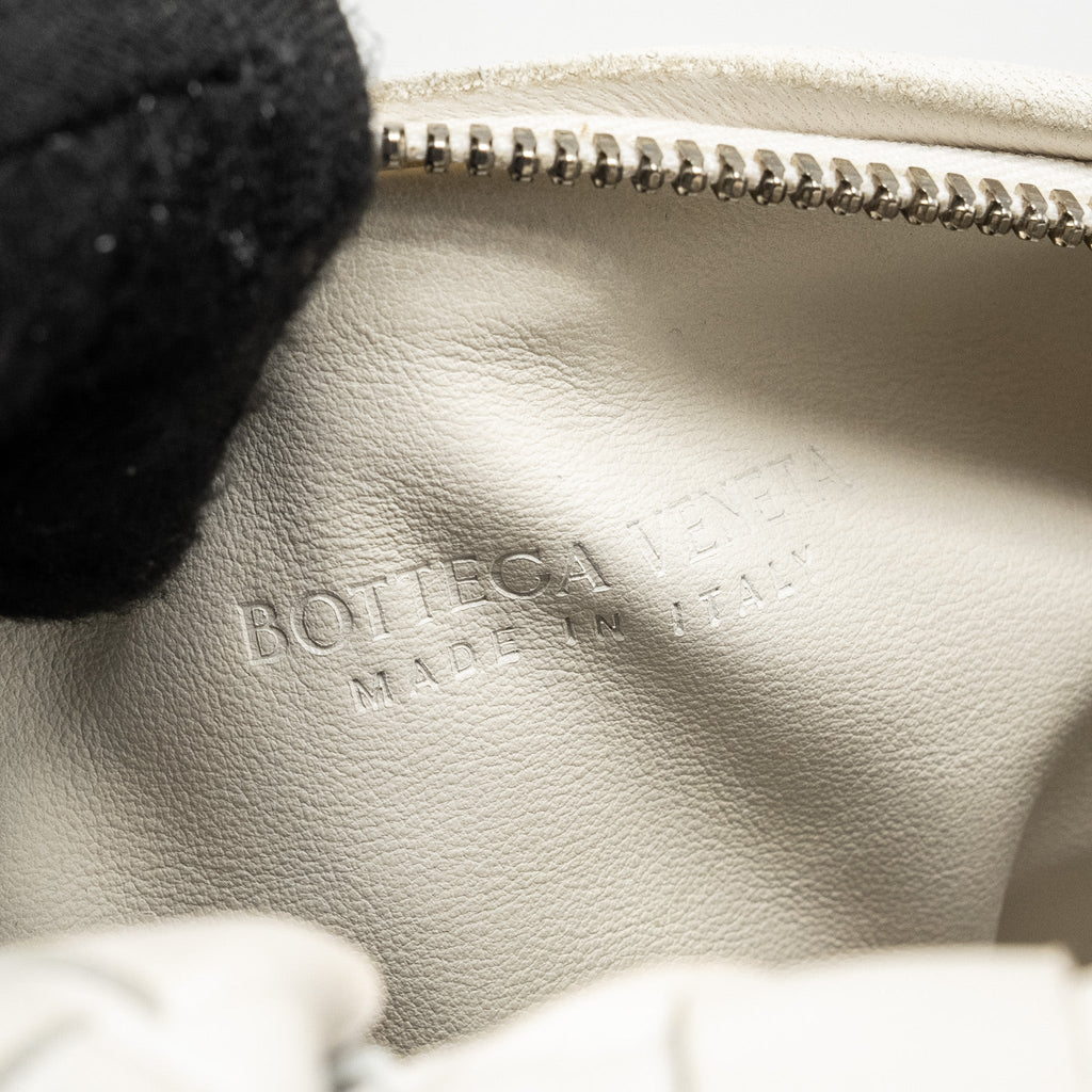 bottega-veneta-mini-jodie-lambskin-chalk-shw
