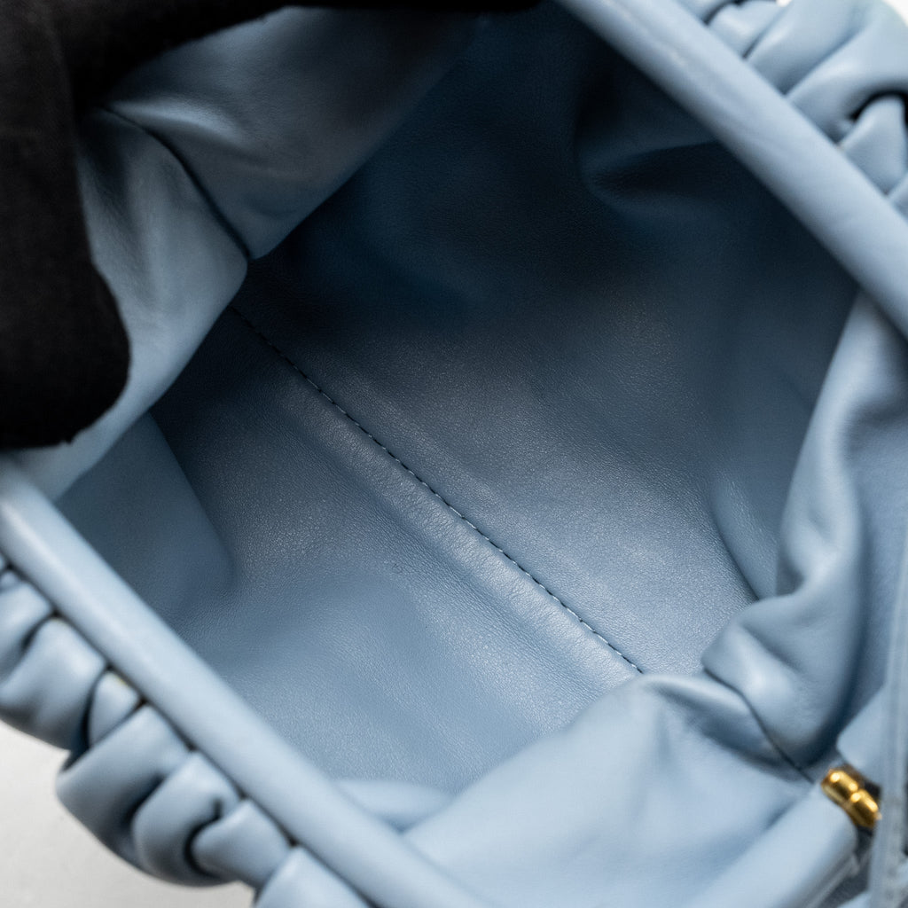 bottega-veneta-mini-pouch-calfskin-blue-shw