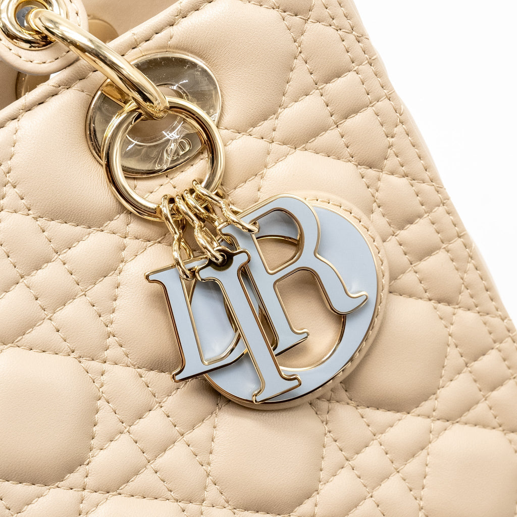 dior-medium-lady-dior-lambskin-beige-blue-lghw
