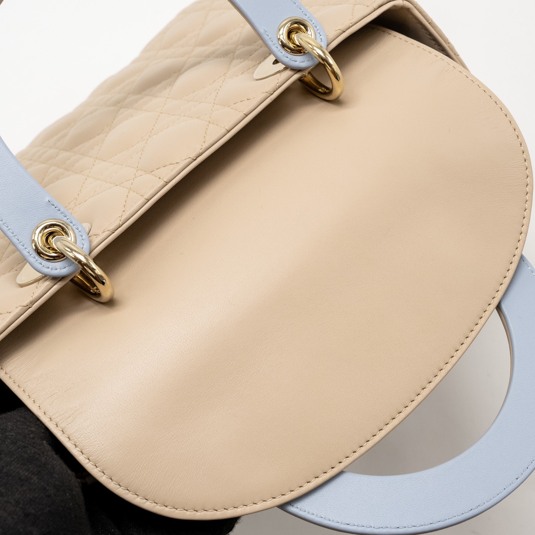 dior-medium-lady-dior-lambskin-beige-blue-lghw