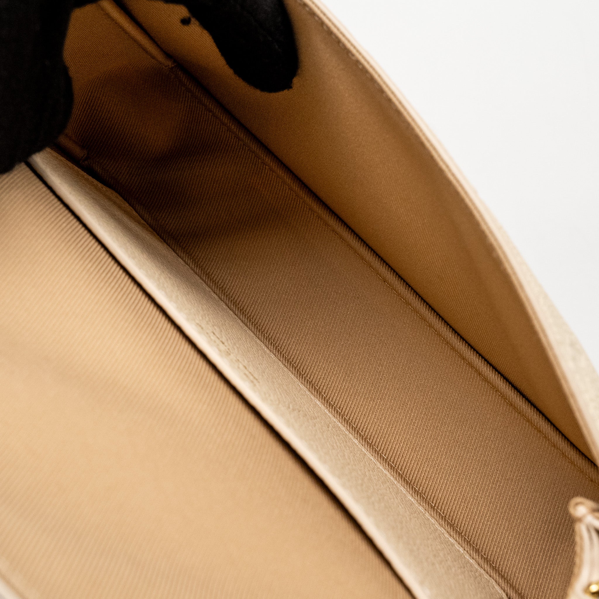louis-vuitton-wallet-on-chain-metis-monogram-empreinte-cream-ghw