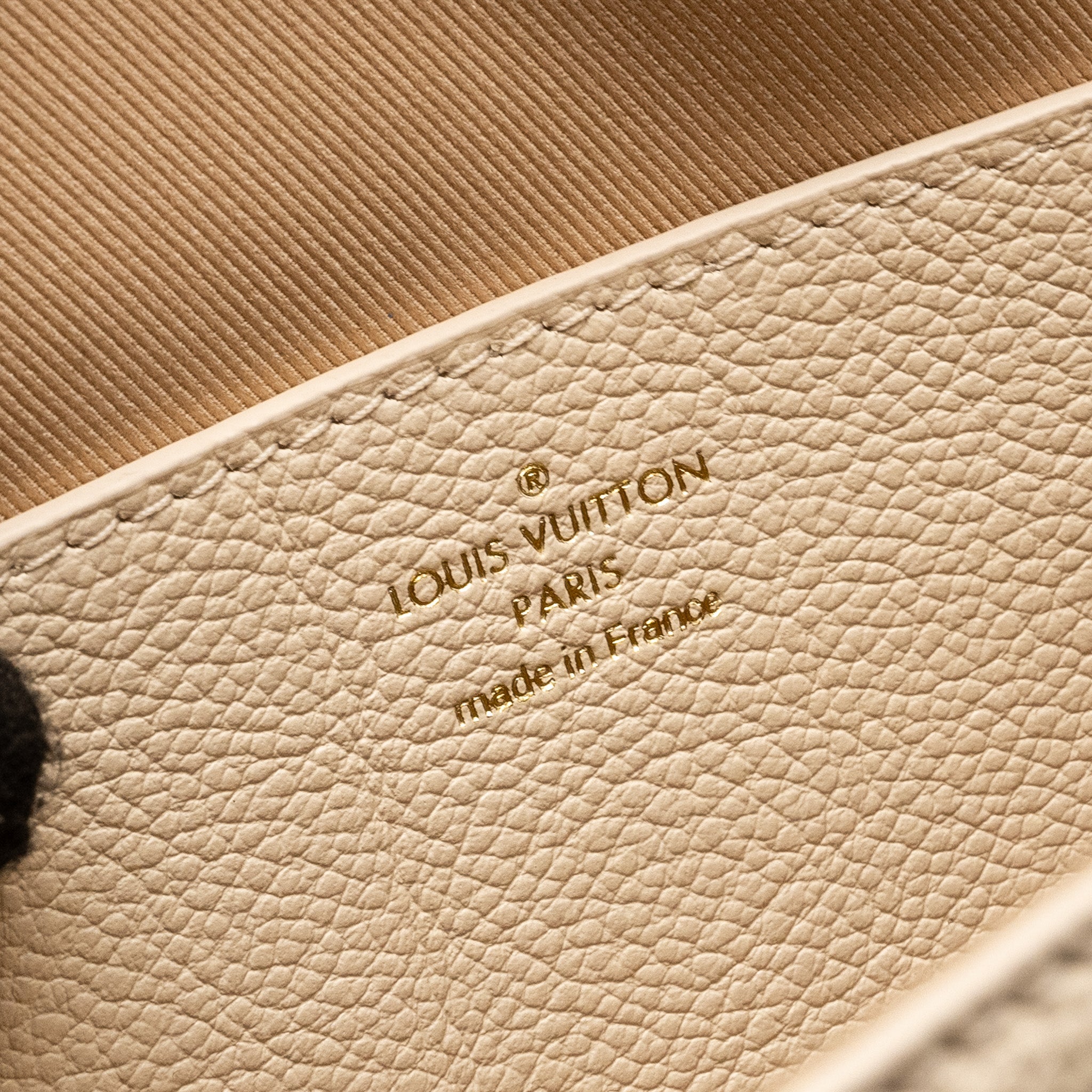 louis-vuitton-wallet-on-chain-metis-monogram-empreinte-cream-ghw