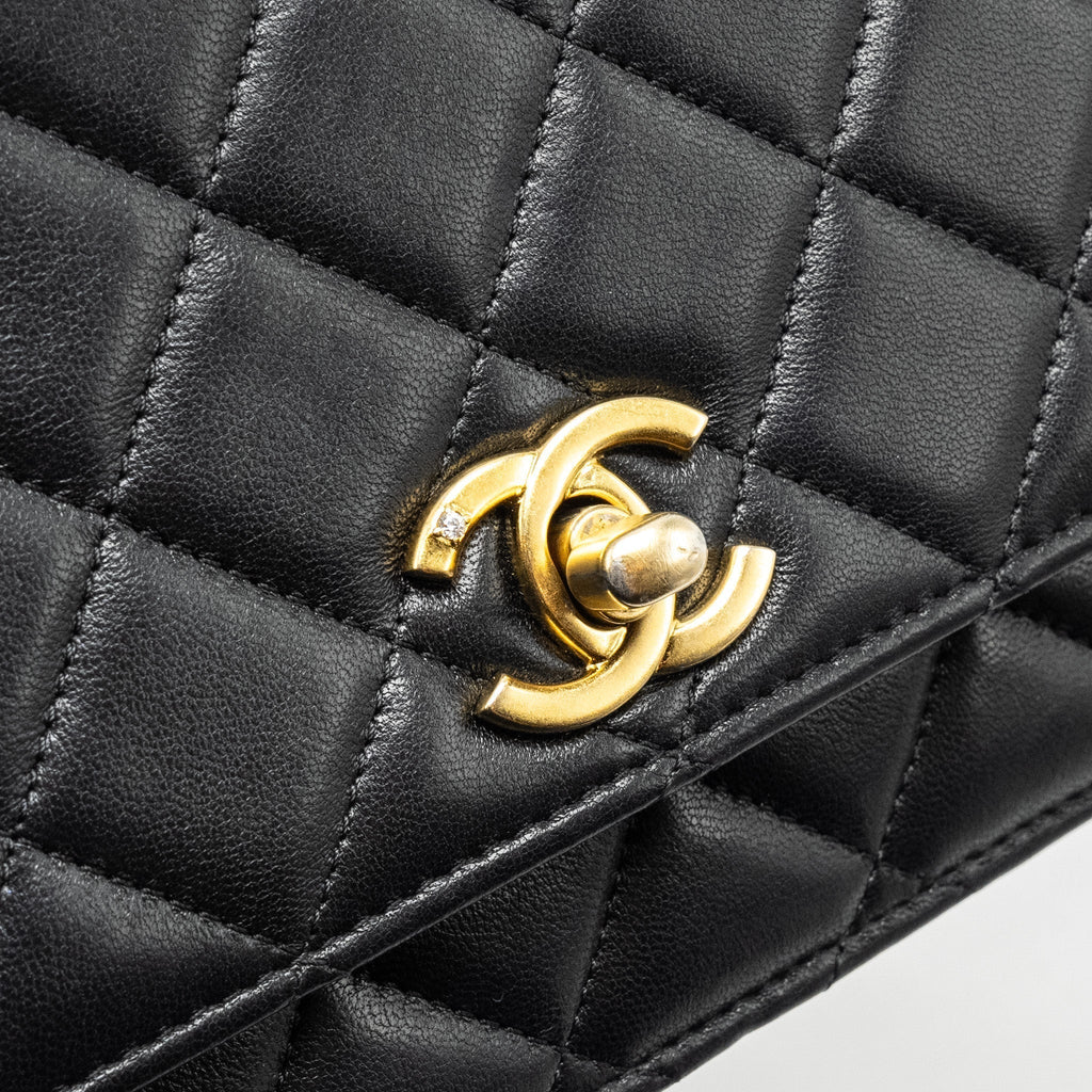 chanel-23a-lion-charms-wallet-on-chain-lambskin-black-ghw-microchip-1