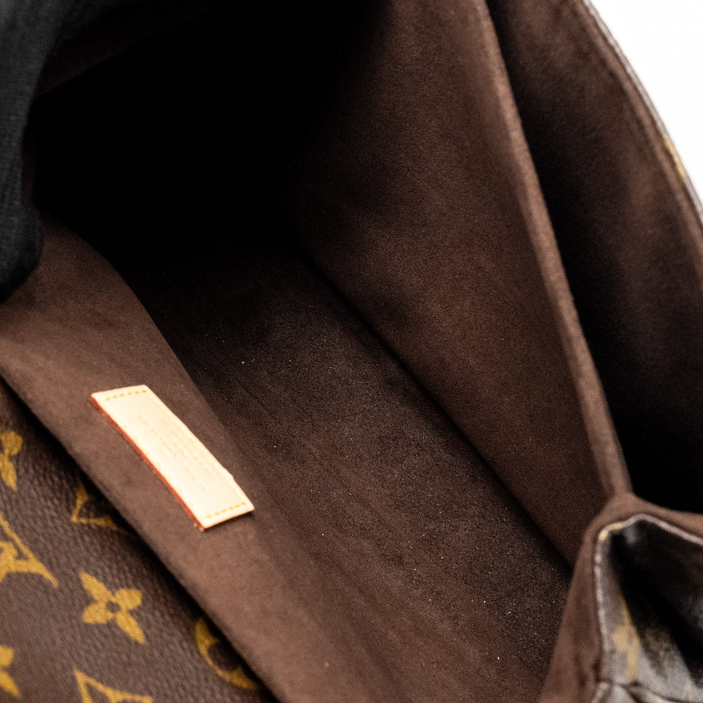 louis-vuitton-pochette-metis-monogram-canvas-ghw-26