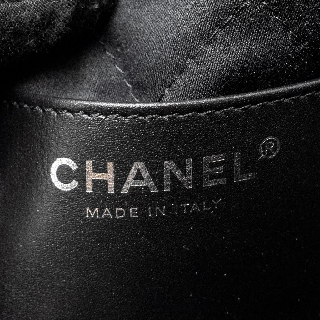 chanel-mini-22-bag-shiny-calfskin-black-shw-microchip-copy