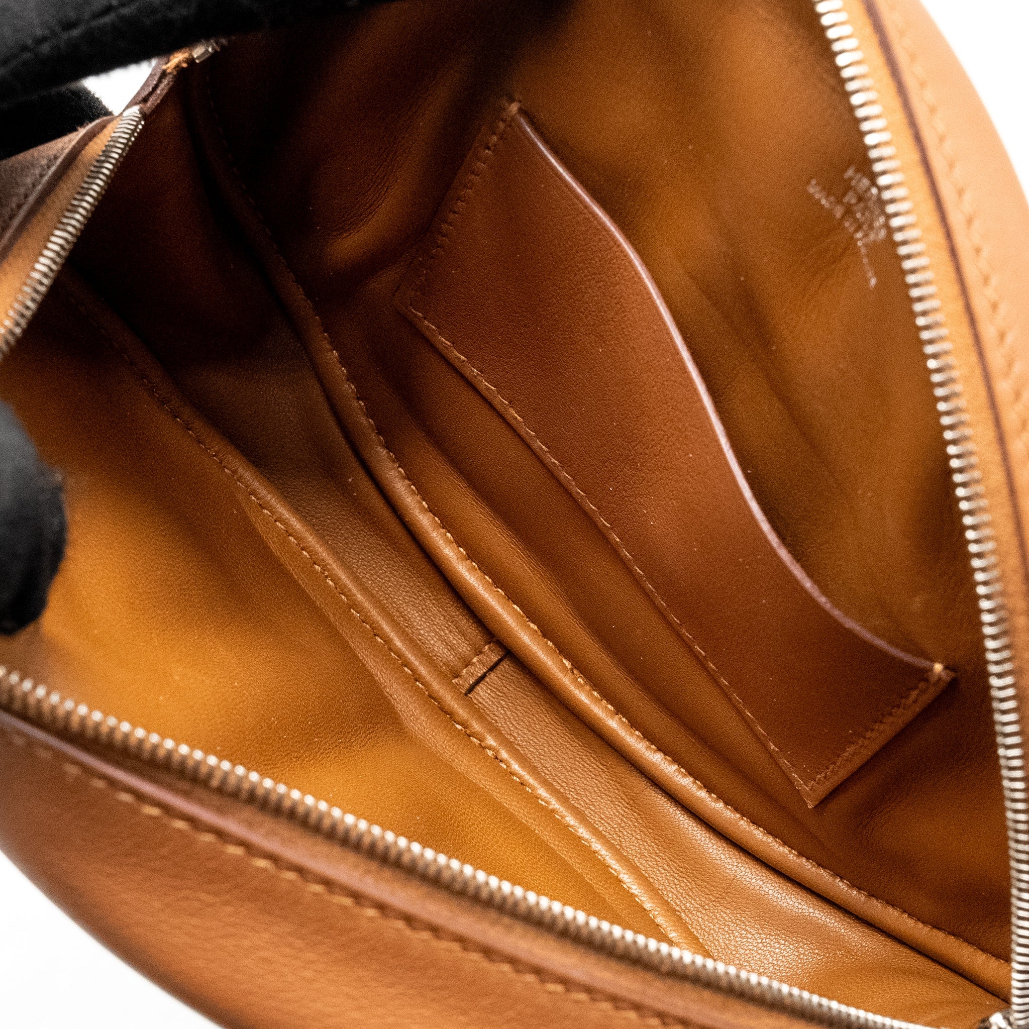 hermes-in-the-loop-swift-swift-gold-shw-stamp-z
