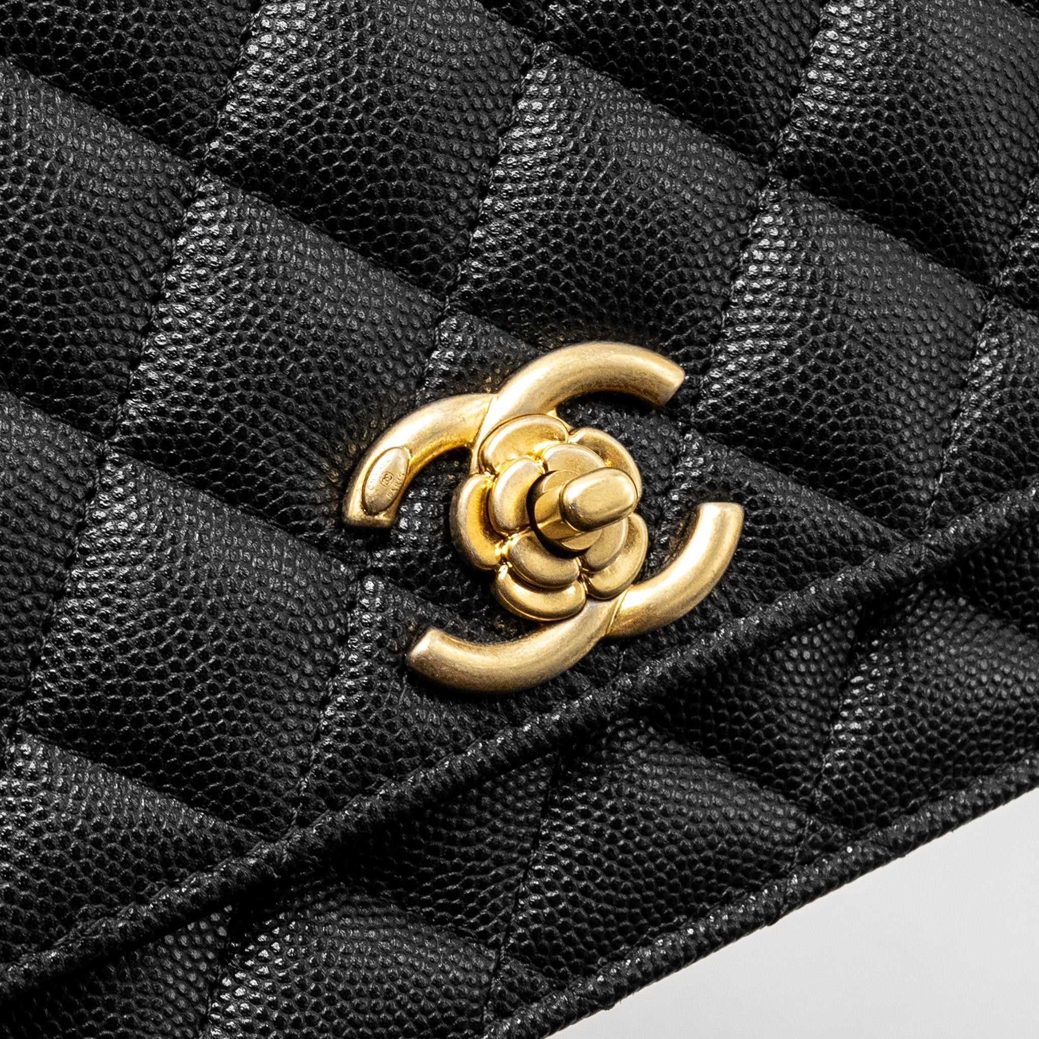 chanel-camellia-wallet-on-chain-caviar-black-ghw-microchip