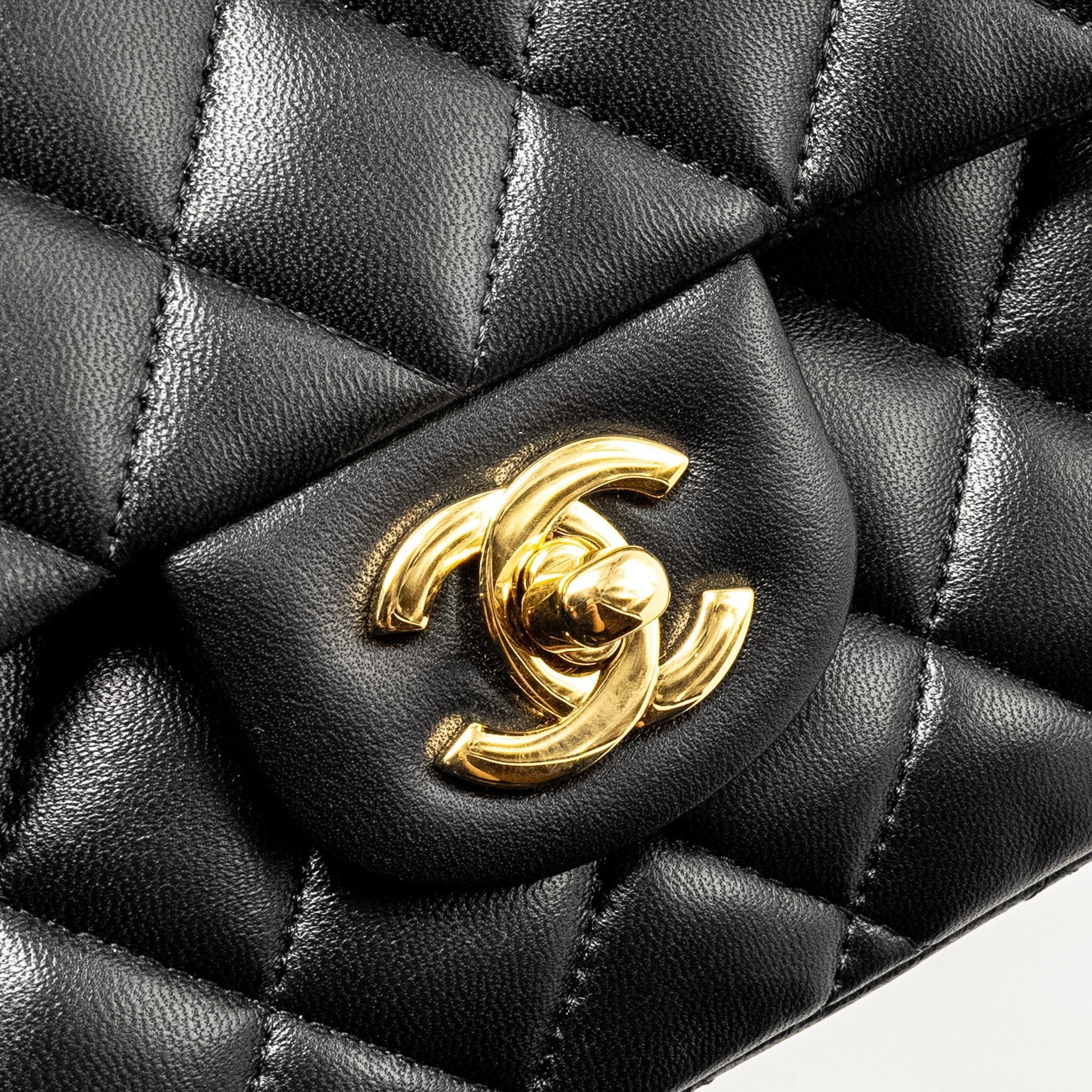 chanel-medium-classic-double-flap-bag-lambskin-black-ghw-8