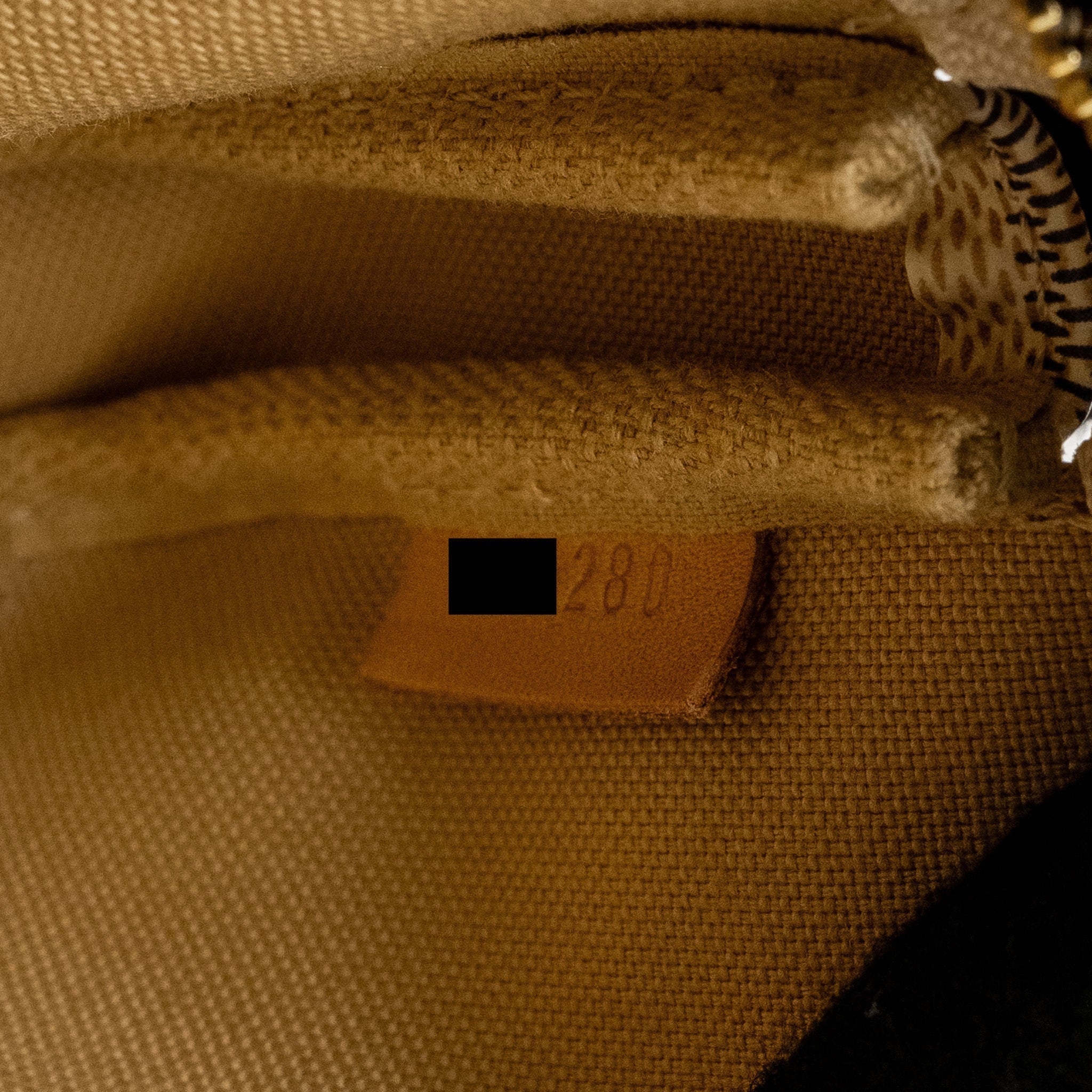 louis-vuitton-mini-pochette-accessories-damier-azur-canvas-ghw