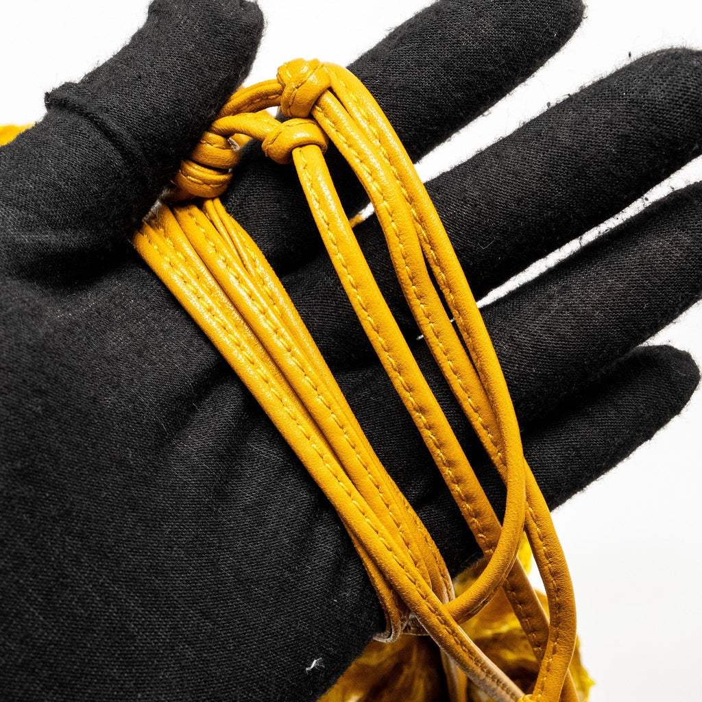 bottega-veneta-mini-pouch-sequin-gold-ghw