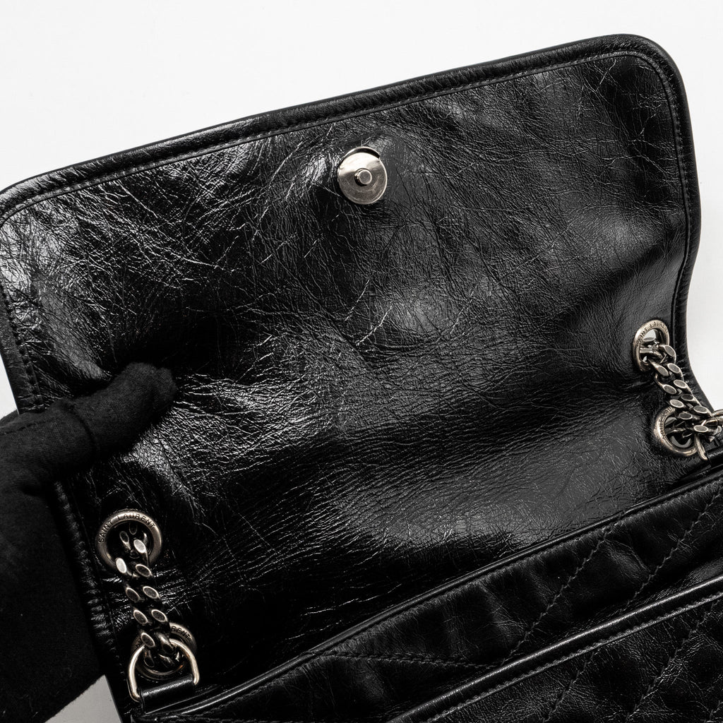 saint-laurent-medium-niki-calfskin-black-ruthenium-hardware