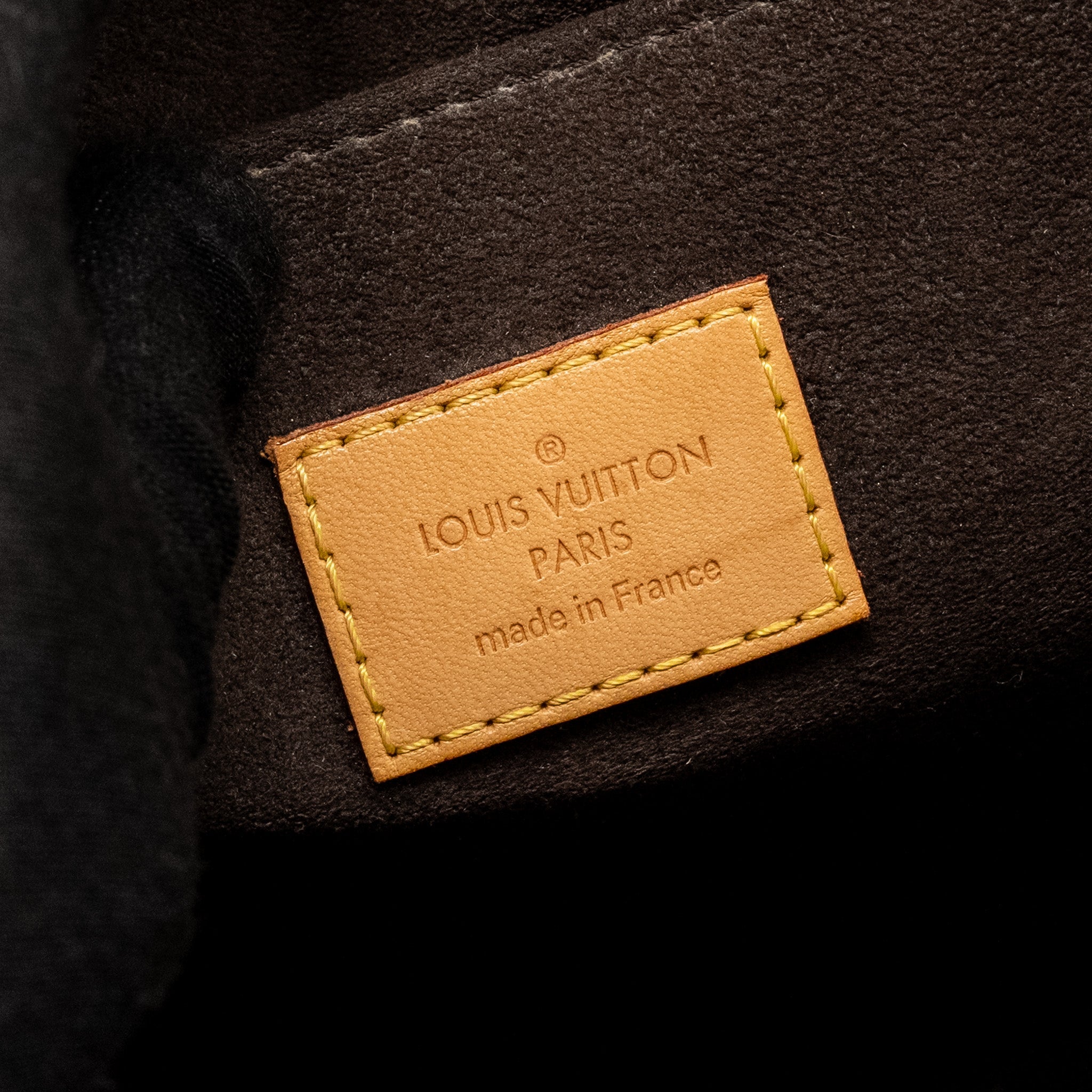 louis-vuitton-pochette-metis-monogram-canvas-ghw-29