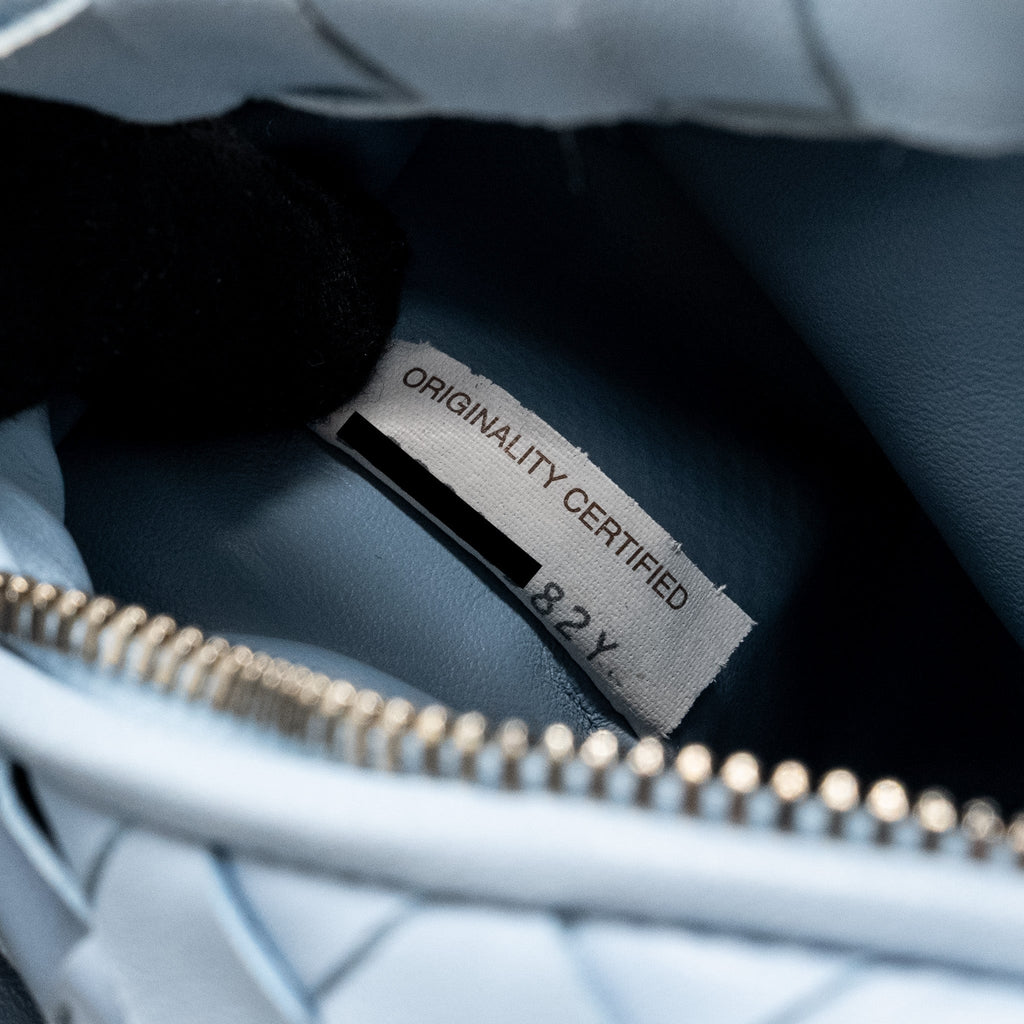 bottega-veneta-mini-jodie-lambskin-light-blue