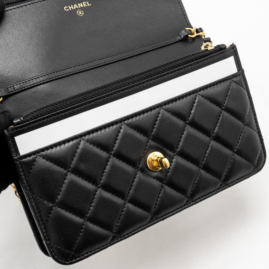 chanel-pearl-crush-wallet-on-chain-lambskin-black-ghw-microchip-14