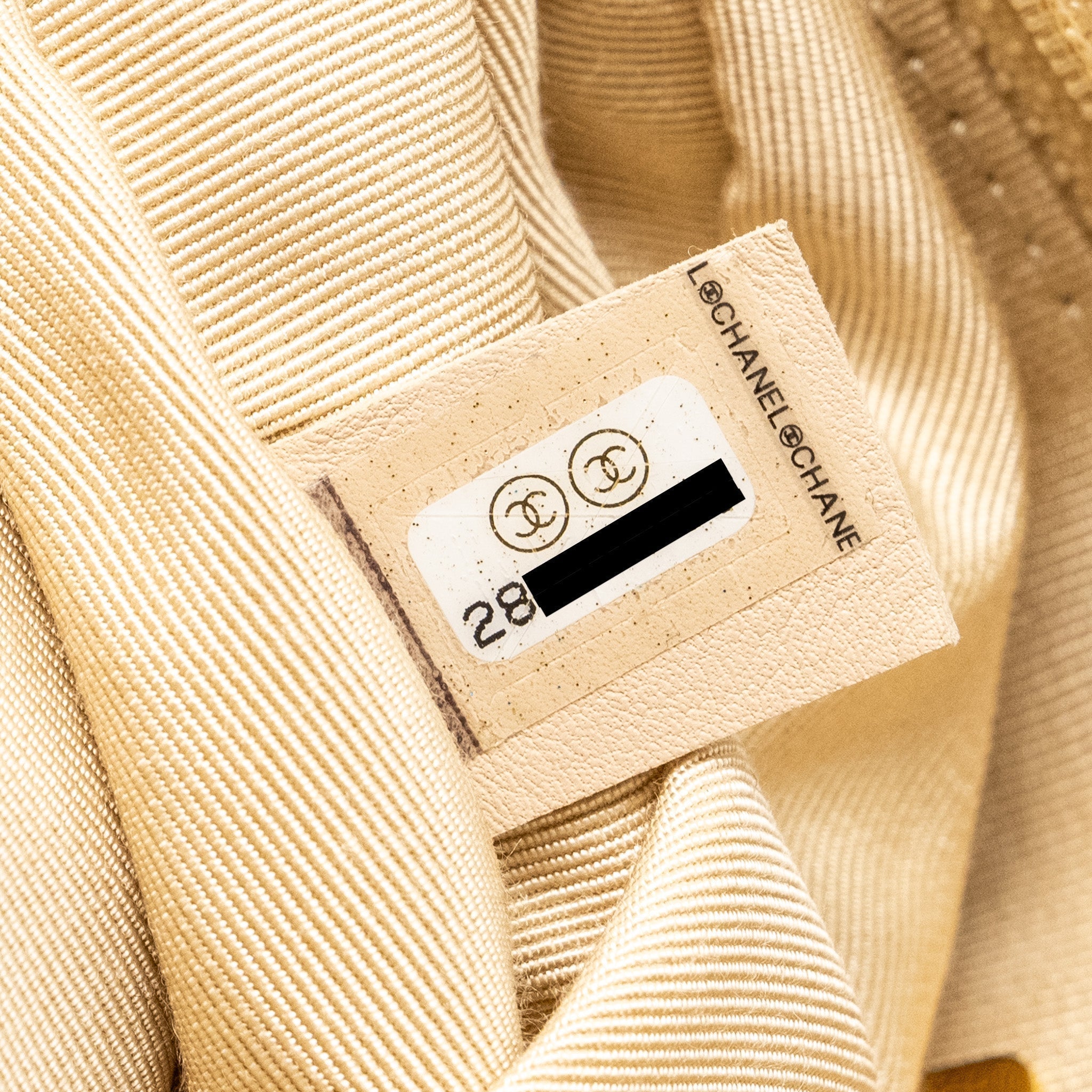 chanel-19-bag-tweed-beige-black-multicolour-hardware