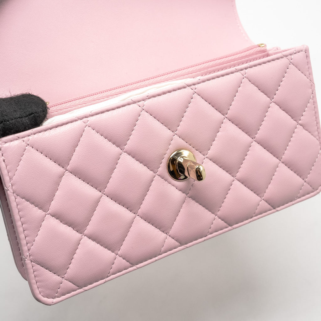 chanel-pearl-detailed-top-handel-wallet-on-chain-lambskin-pink-lghw-microchip