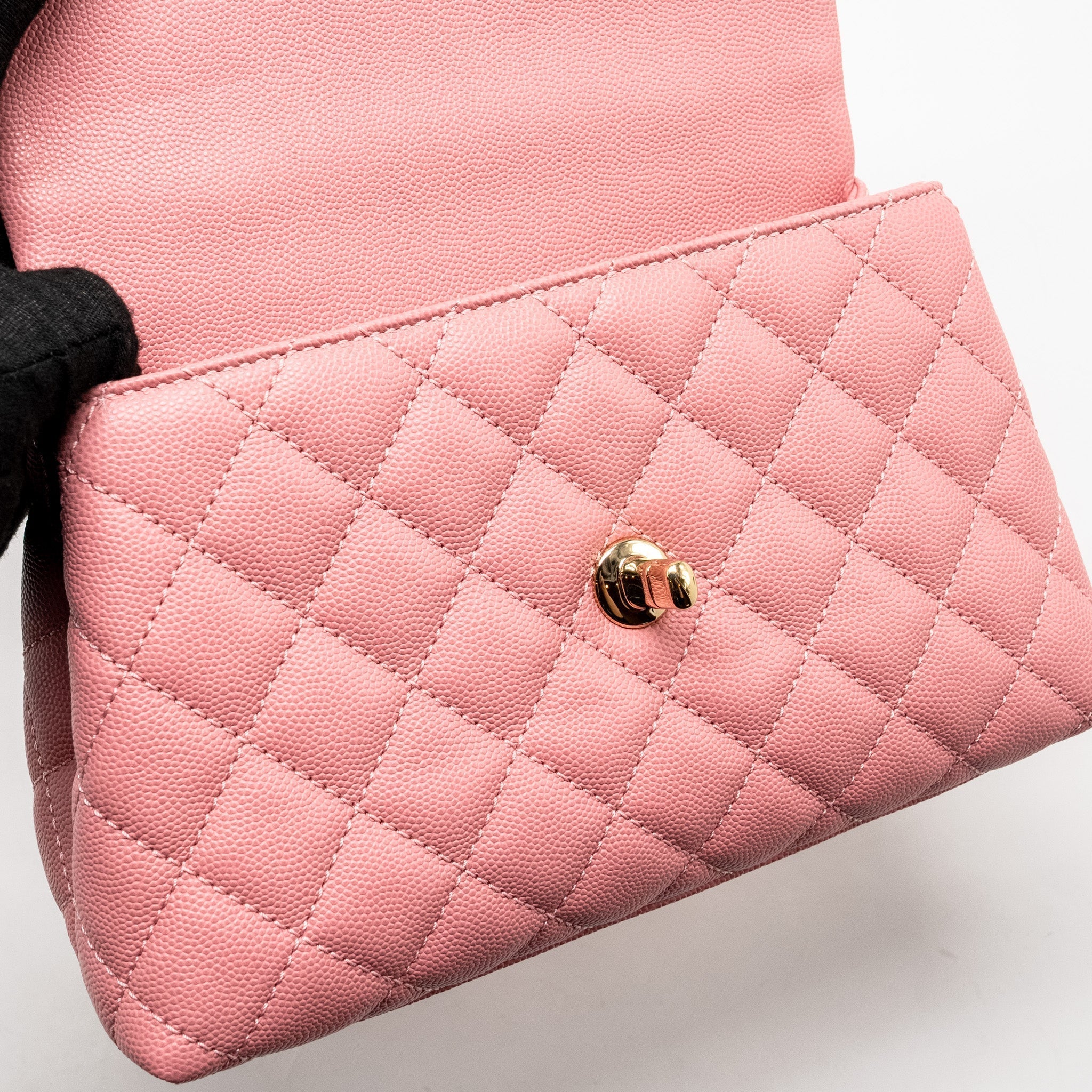 chanel-small-coco-handle-caviar-pink-lghw