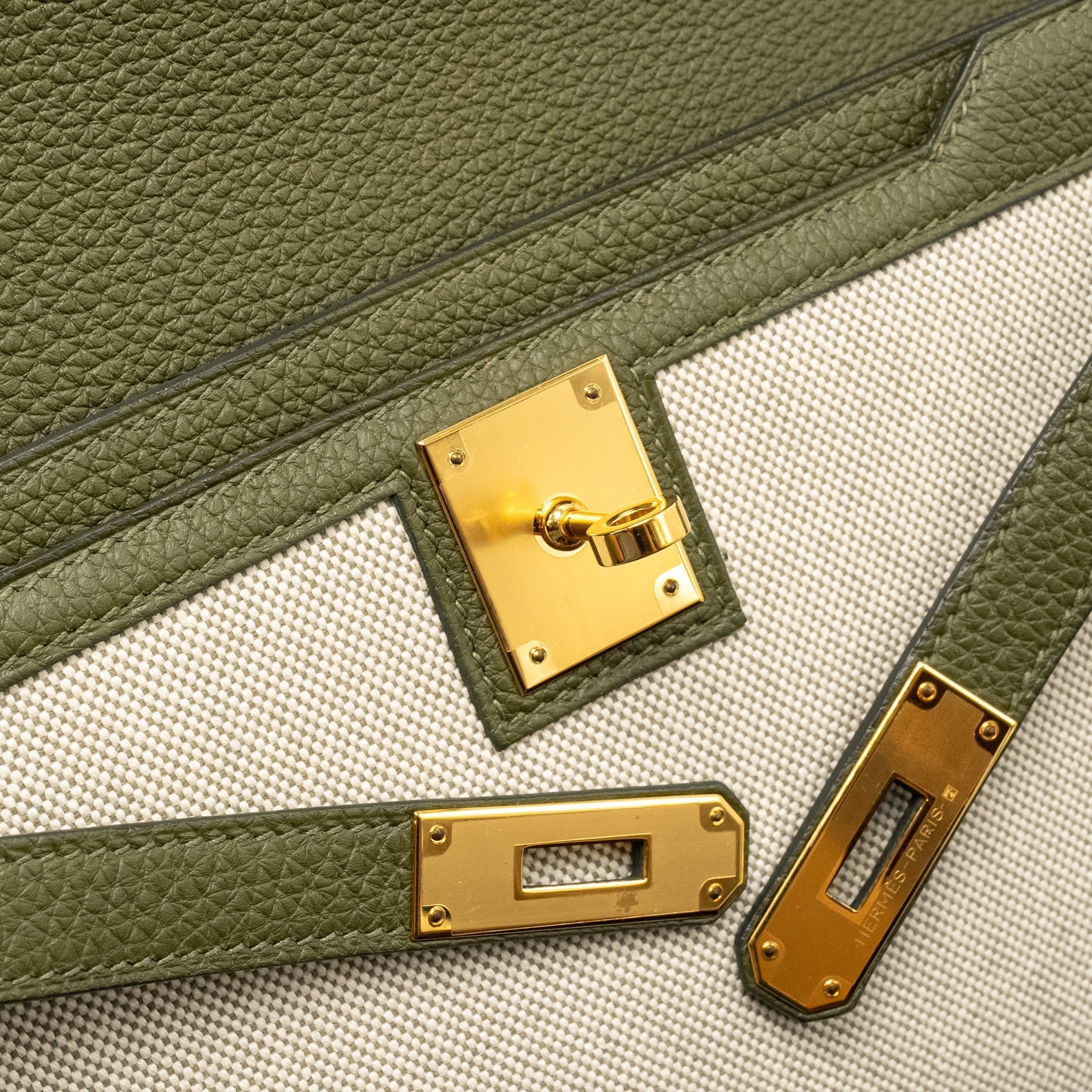 hermes-pochette-kelly-depeches-25-canvas-togo-ecru-beige-vert-olive-ghw-stamp-u