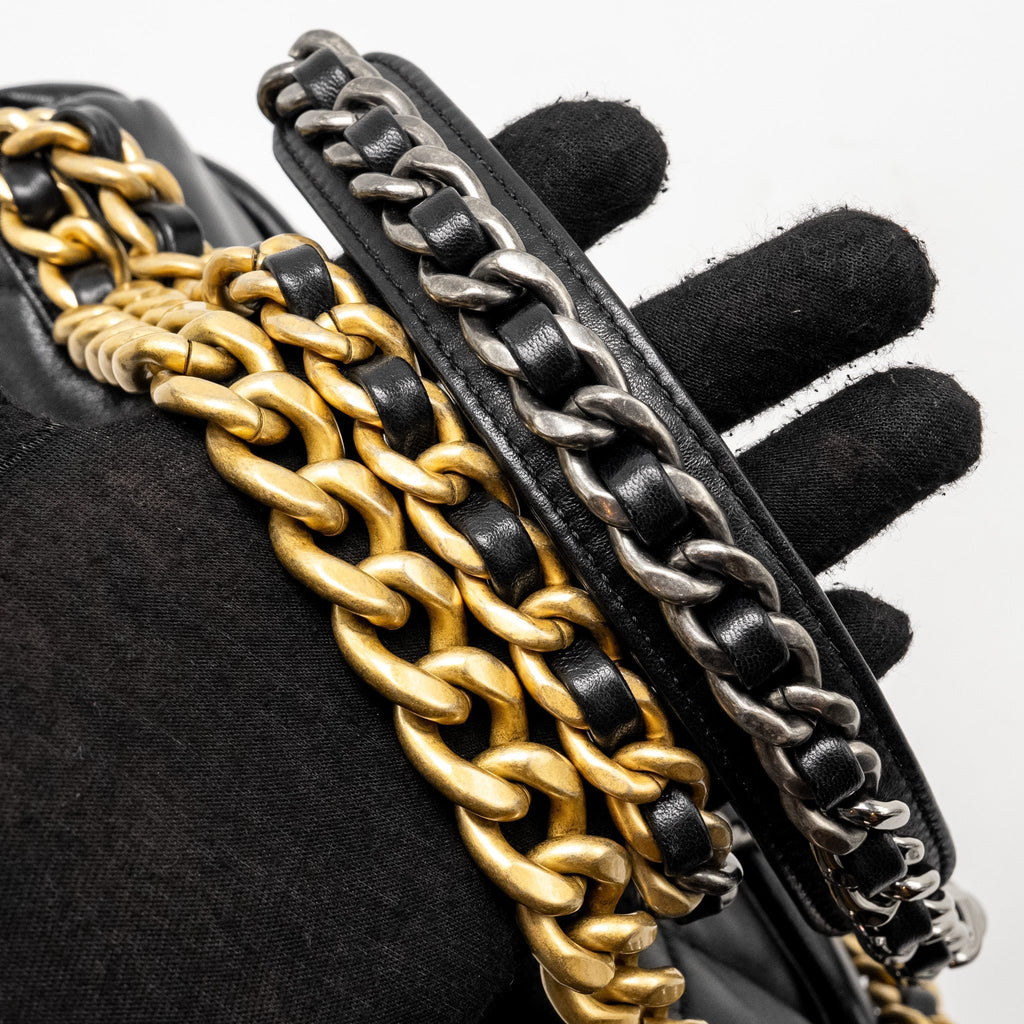 chanel-small-19-bag-lambskin-black-multicolour-hardware-3