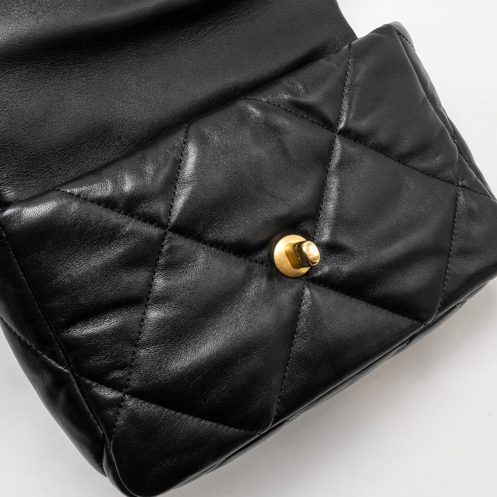 chanel-small-19-bag-lambskin-black-multicolour-hardware-3