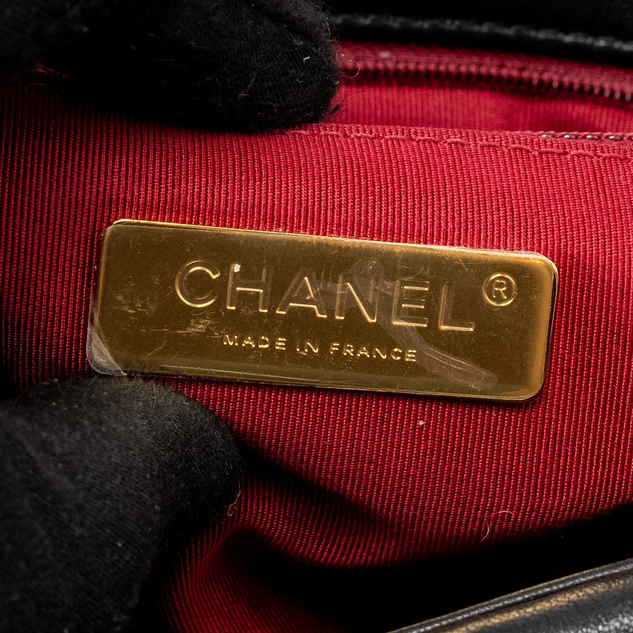chanel-small-19-bag-lambskin-black-multicolour-hardware-3