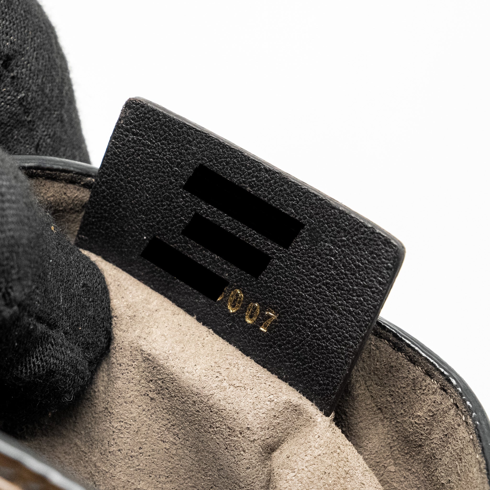fendi-mini-mon-tresor-bucket-bag-calfskin-brown-black-ghw-1
