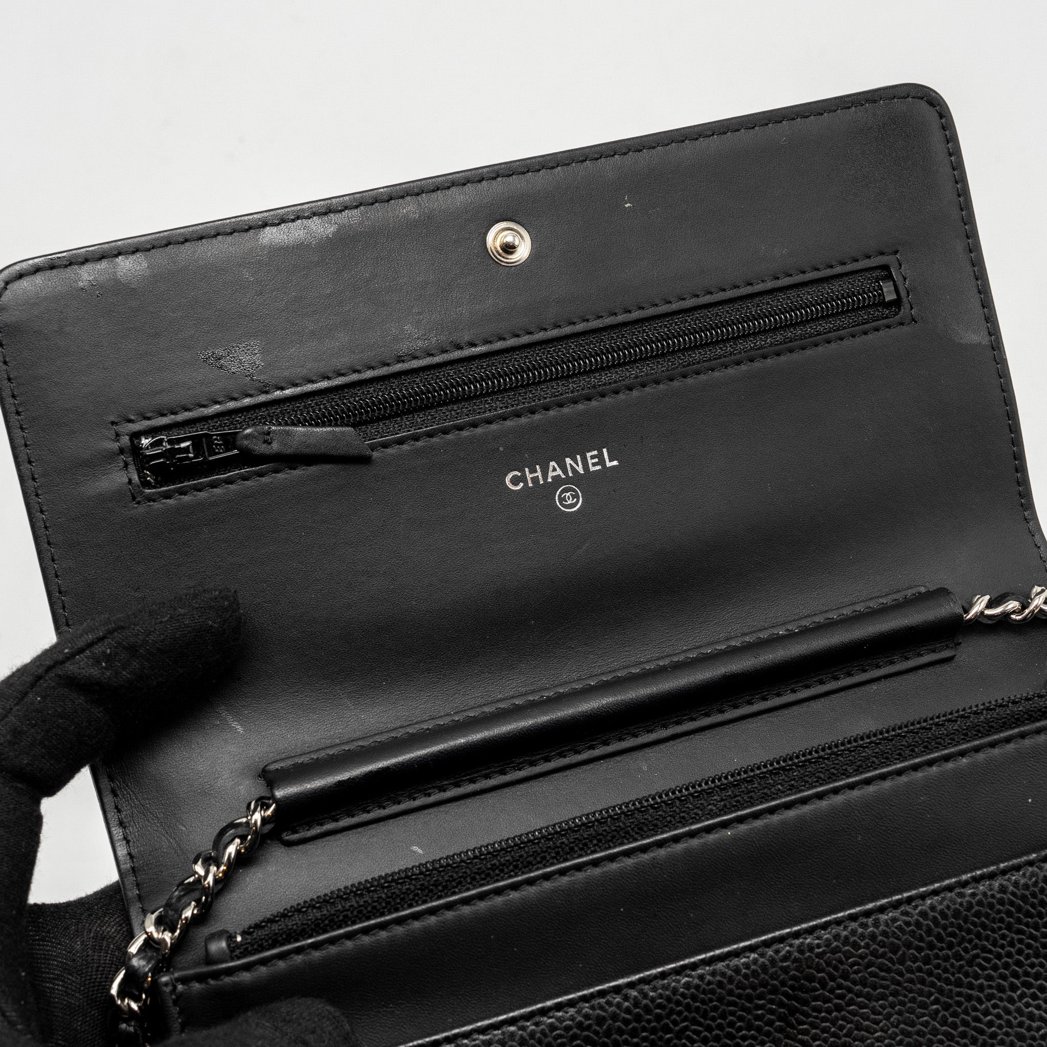 chanel-timeless-wallet-on-chain-caviar-black-shw