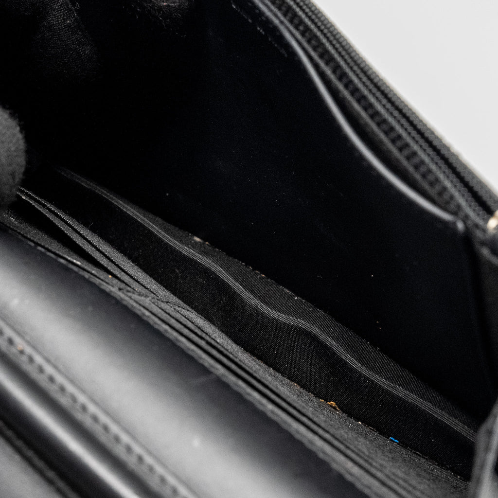 chanel-timeless-wallet-on-chain-caviar-black-shw