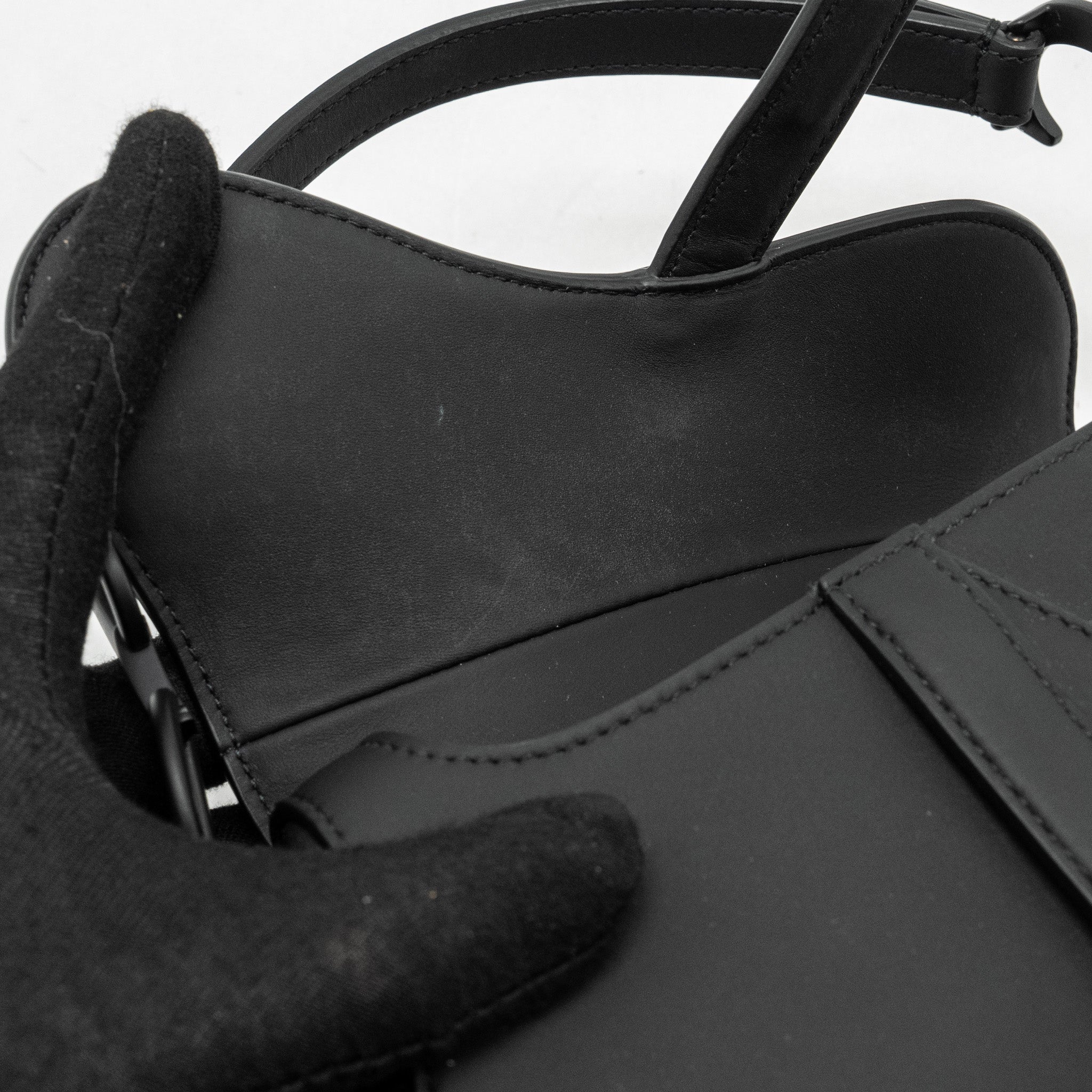 dior-mini-saddle-calfskin-so-black