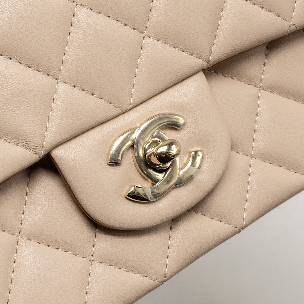 chanel-top-handle-mini-rectangular-flap-bag-lambskin-ecru-dark-beige-lghwmicrochip-copy-1
