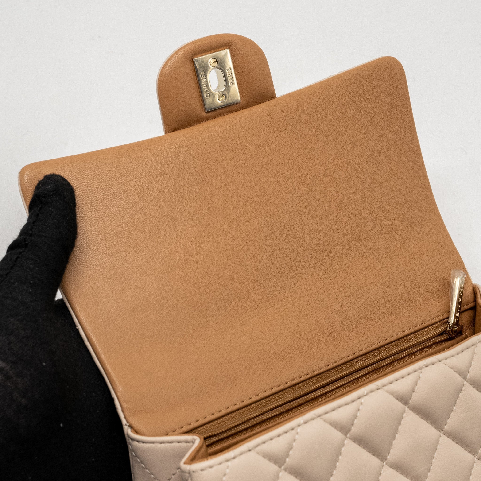 chanel-top-handle-mini-rectangular-flap-bag-lambskin-ecru-dark-beige-lghwmicrochip-copy-1