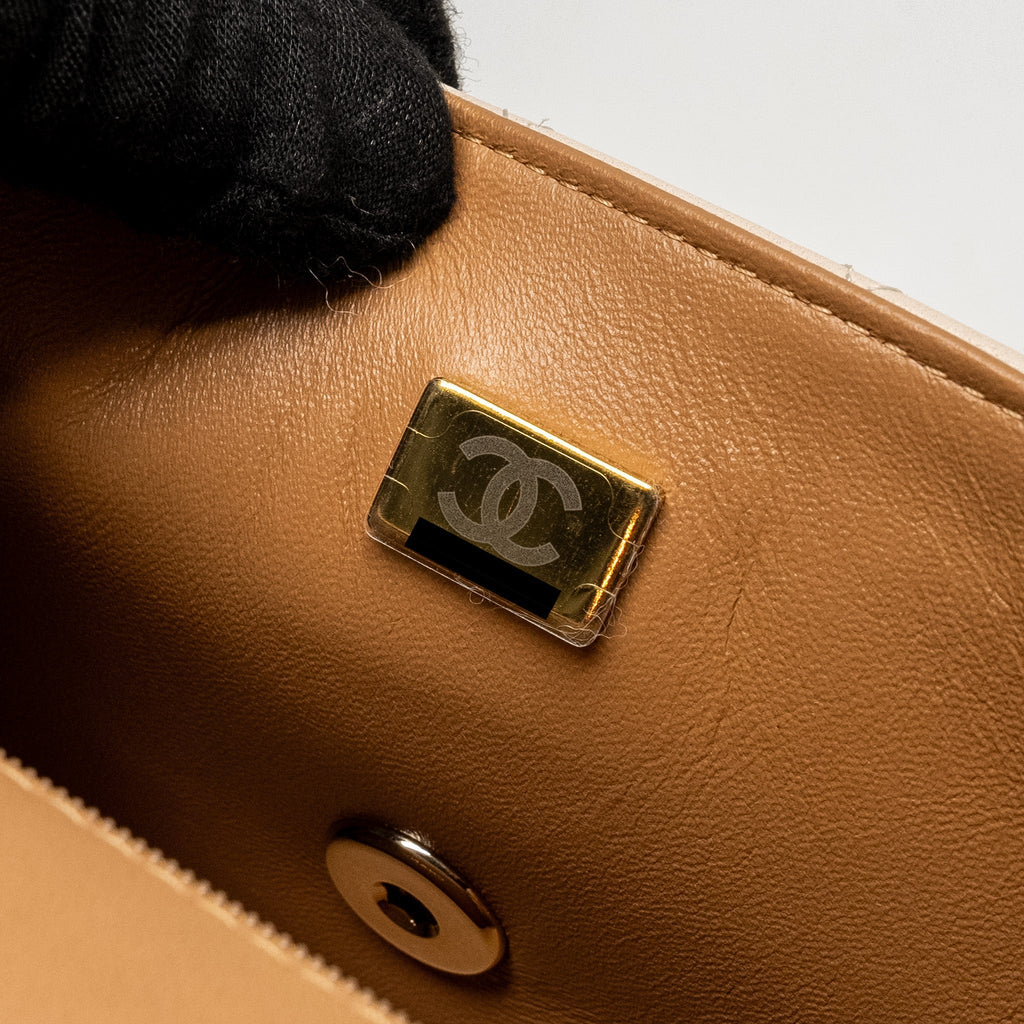 chanel-top-handle-mini-rectangular-flap-bag-lambskin-ecru-dark-beige-lghwmicrochip-copy-1