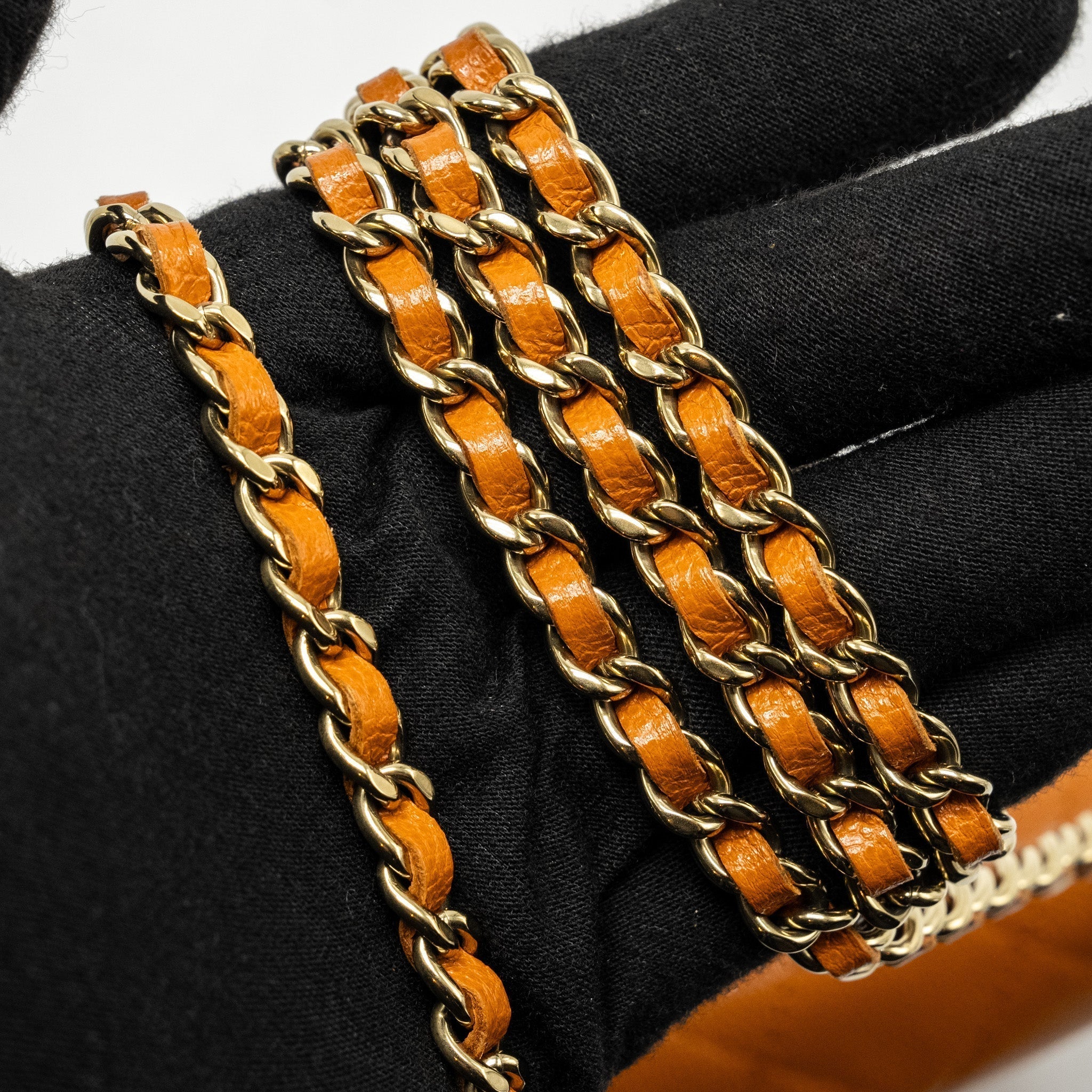 chanel-classic-wallet-on-chain-caviar-caramel-lghw-microchip