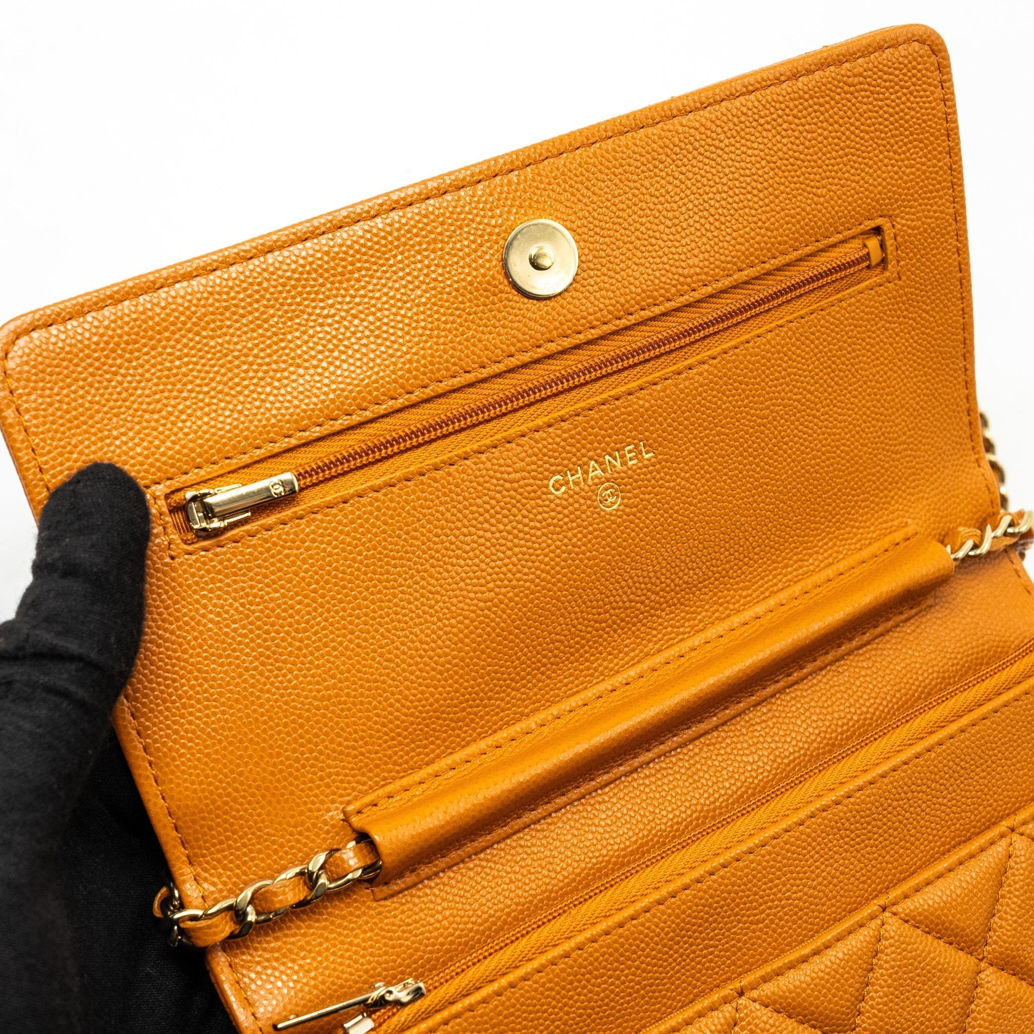 chanel-classic-wallet-on-chain-caviar-caramel-lghw-microchip
