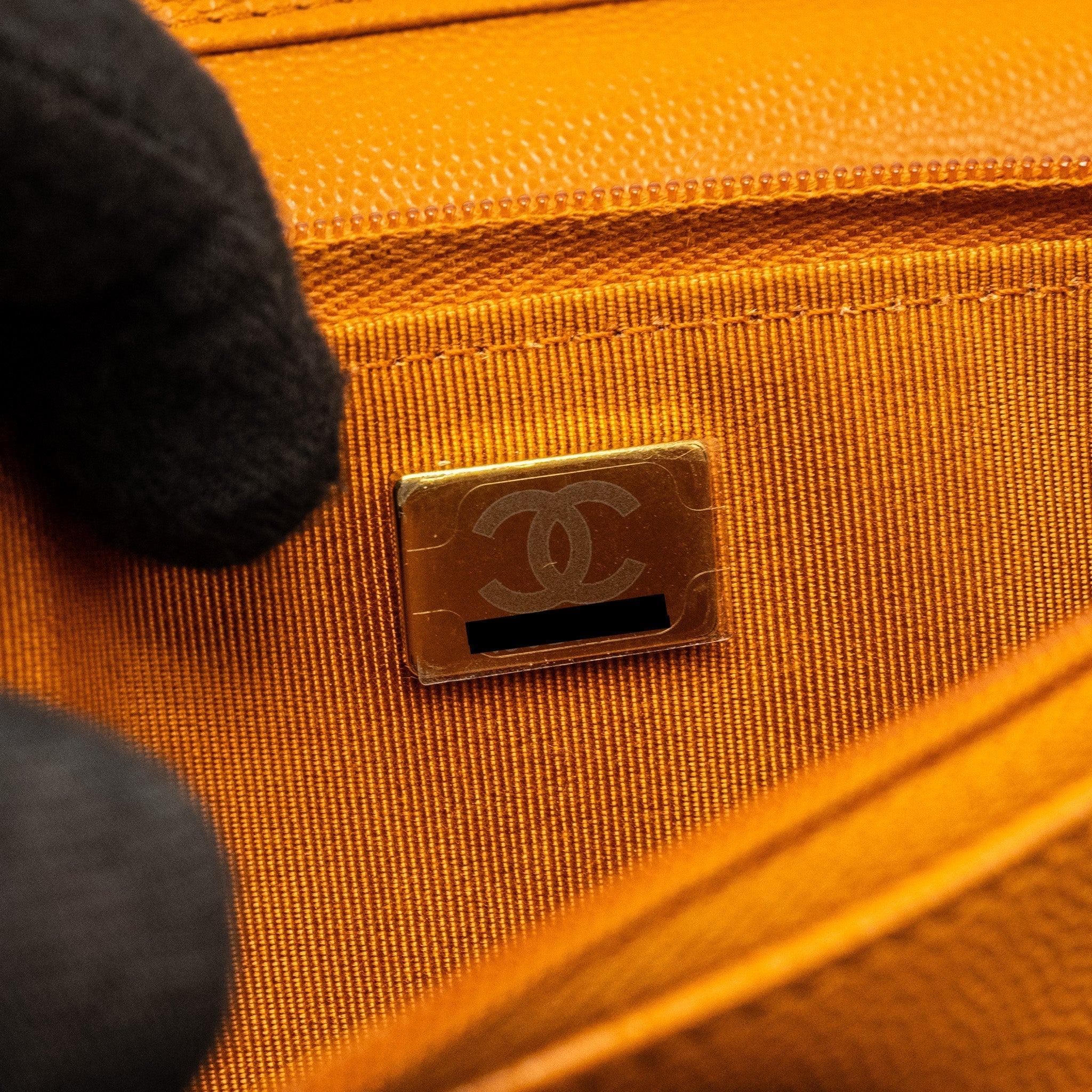 chanel-classic-wallet-on-chain-caviar-caramel-lghw-microchip