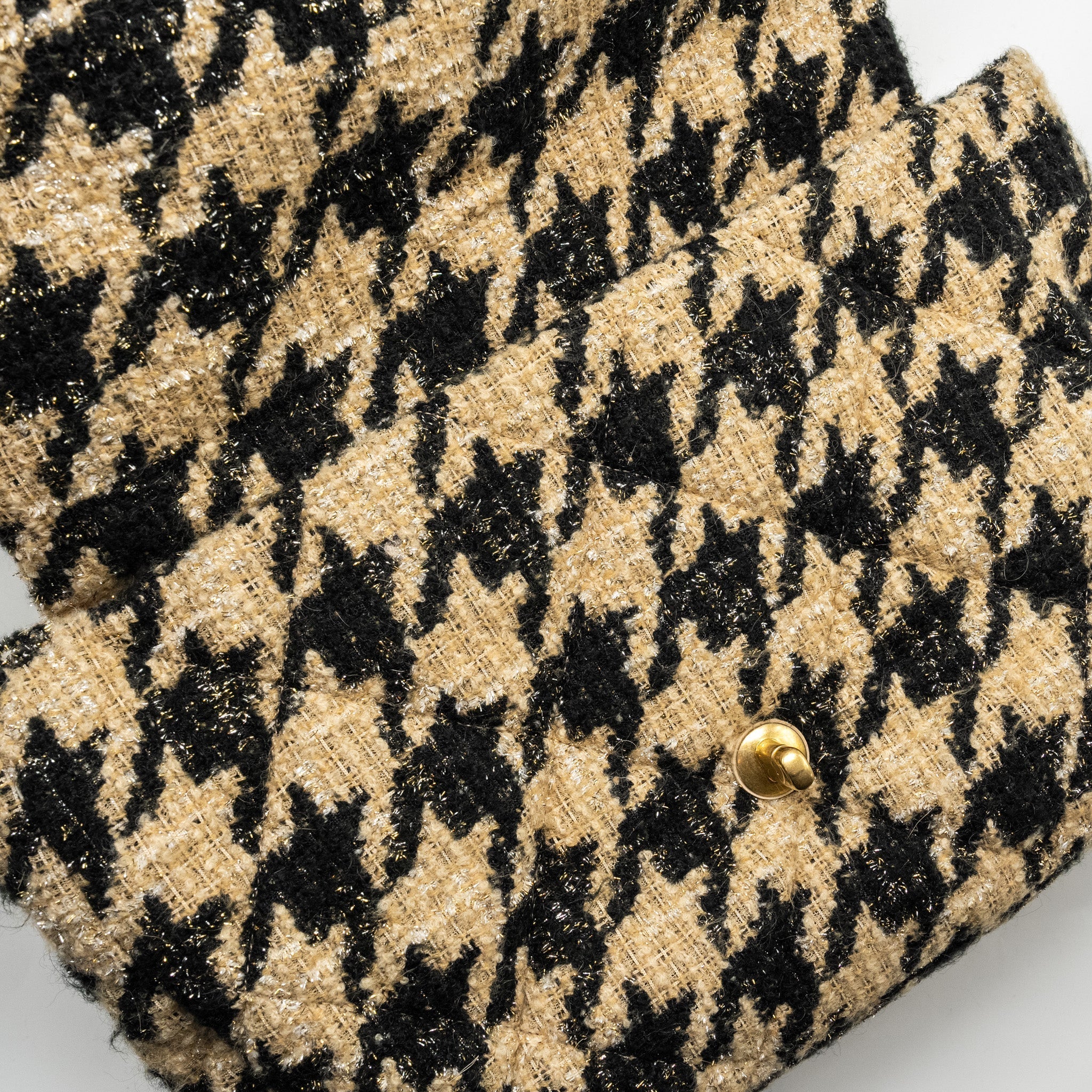 chanel-maxi-19-bag-tweed-beige-black-multicolour-hardware-copy