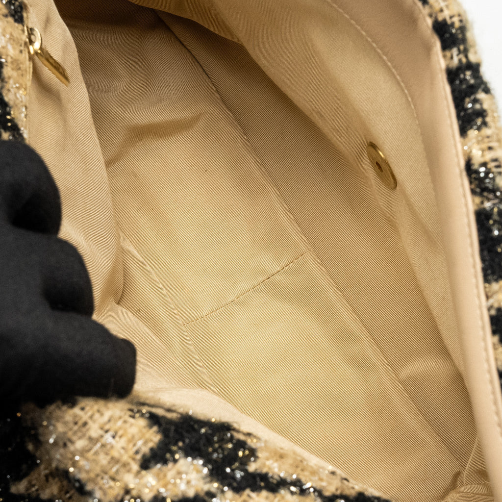 chanel-maxi-19-bag-tweed-beige-black-multicolour-hardware-copy