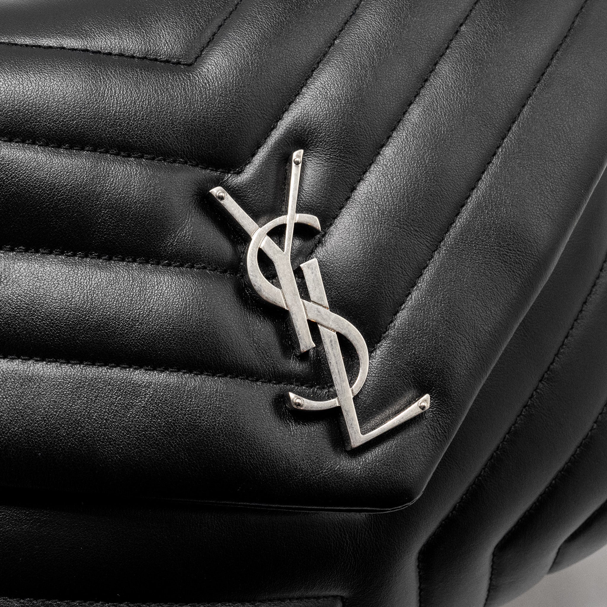 saint-laurent-ysl-medium-loulou-shoulder-bag-calfskin-black-shw