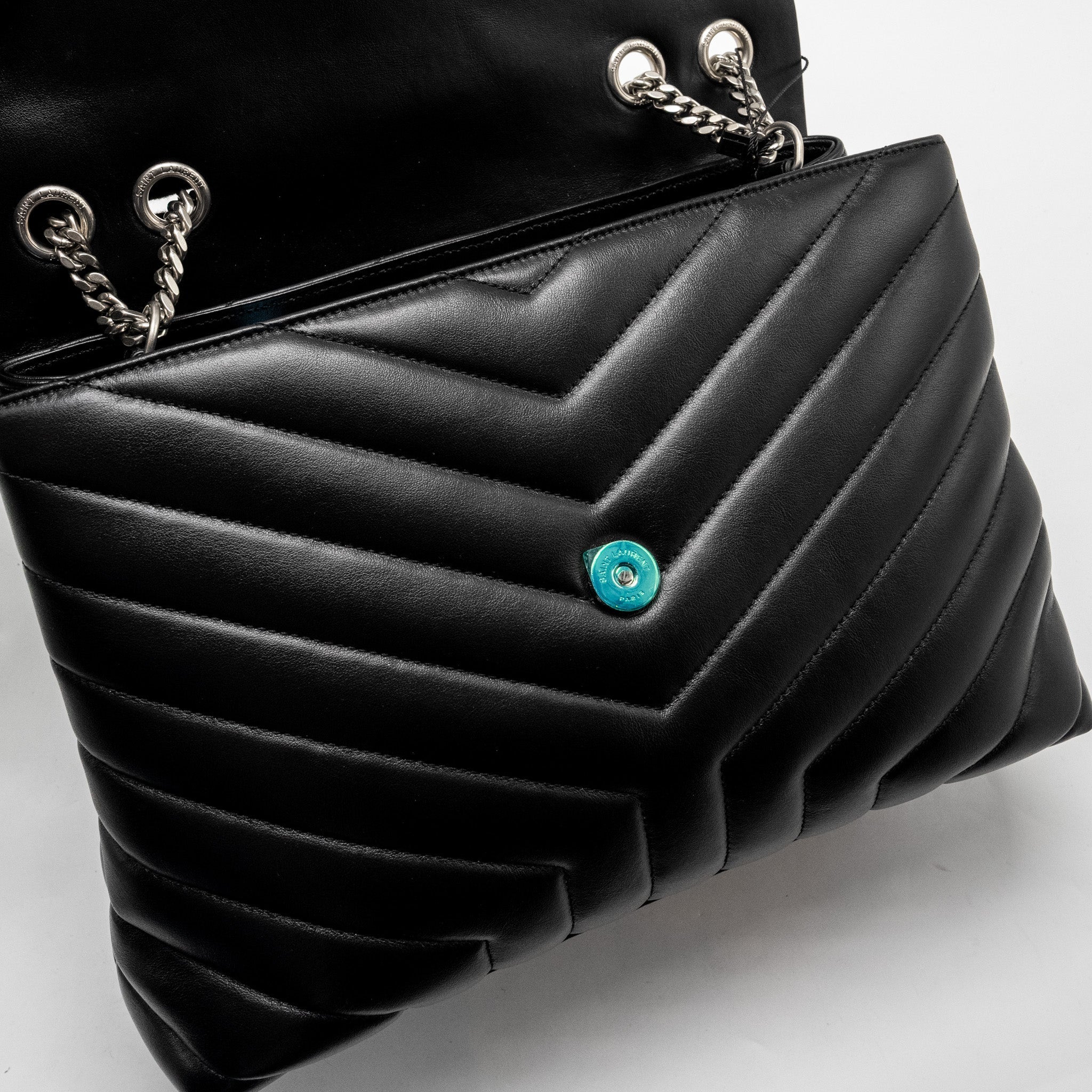 saint-laurent-ysl-medium-loulou-shoulder-bag-calfskin-black-shw