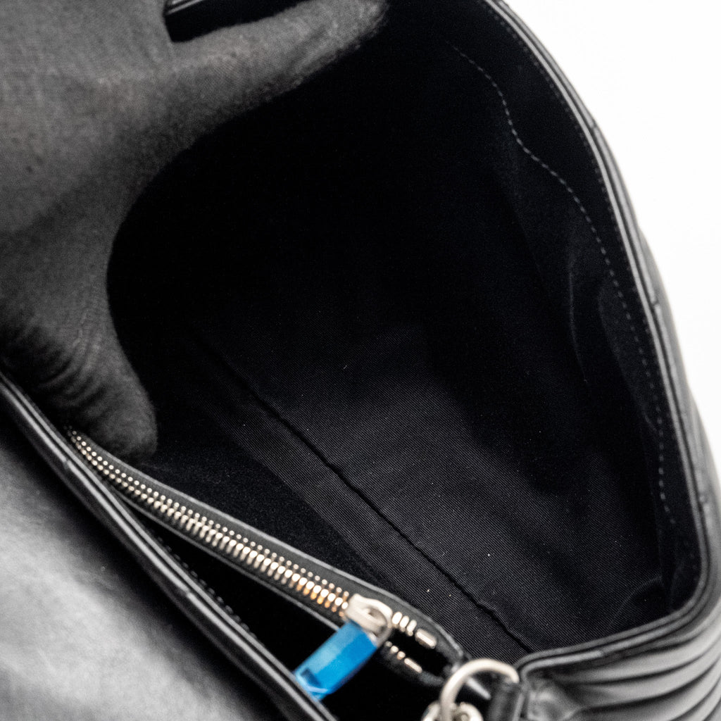 saint-laurent-ysl-medium-loulou-shoulder-bag-calfskin-black-shw
