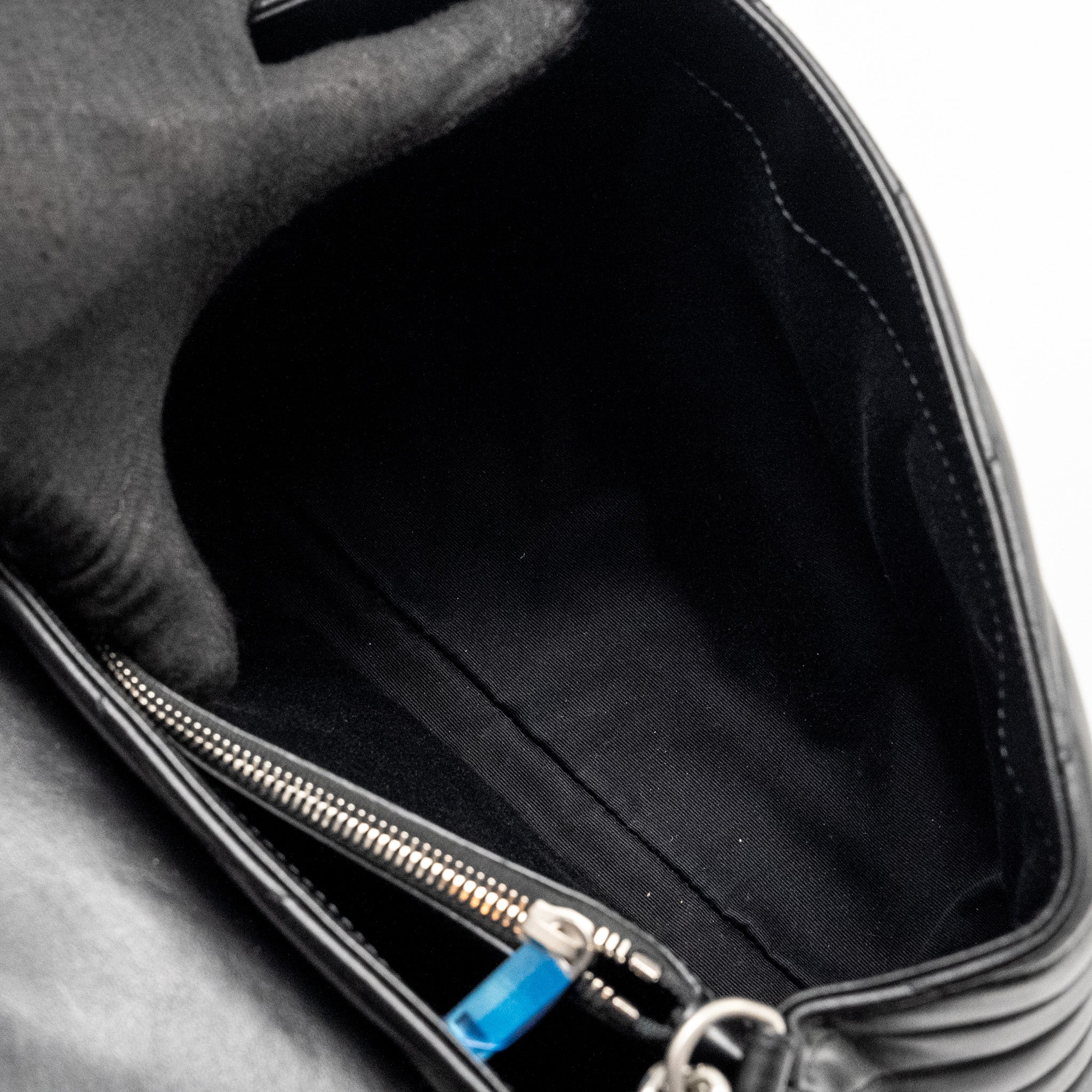 saint-laurent-ysl-medium-loulou-shoulder-bag-calfskin-black-shw
