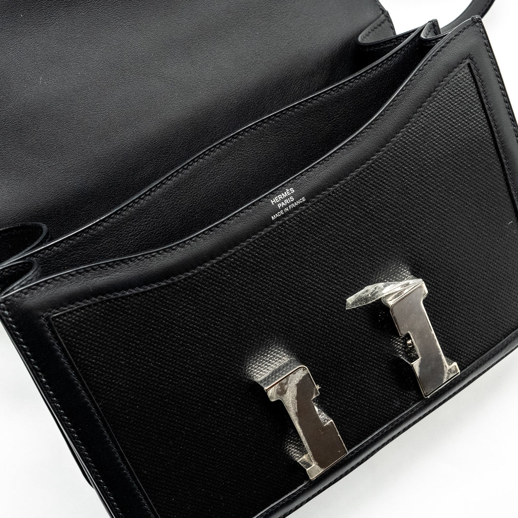 hermes-constance-24-toile-h-berline-plume-swift-black-shw-stamp-y