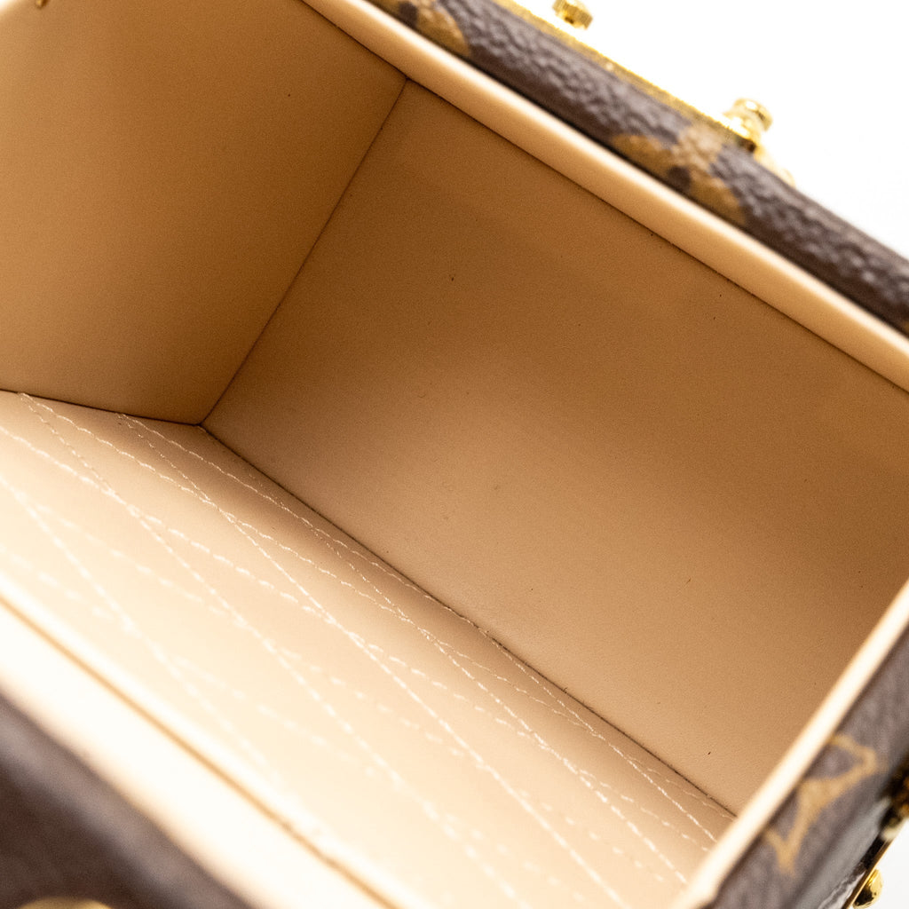 louis-vuitton-camera-box-trunk-monogram-canvas-leather-ghw
