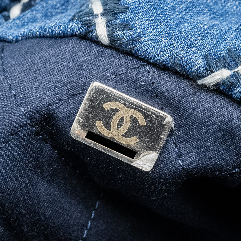 chanel-small-22-bag-denim-blue-white-shw-microchip