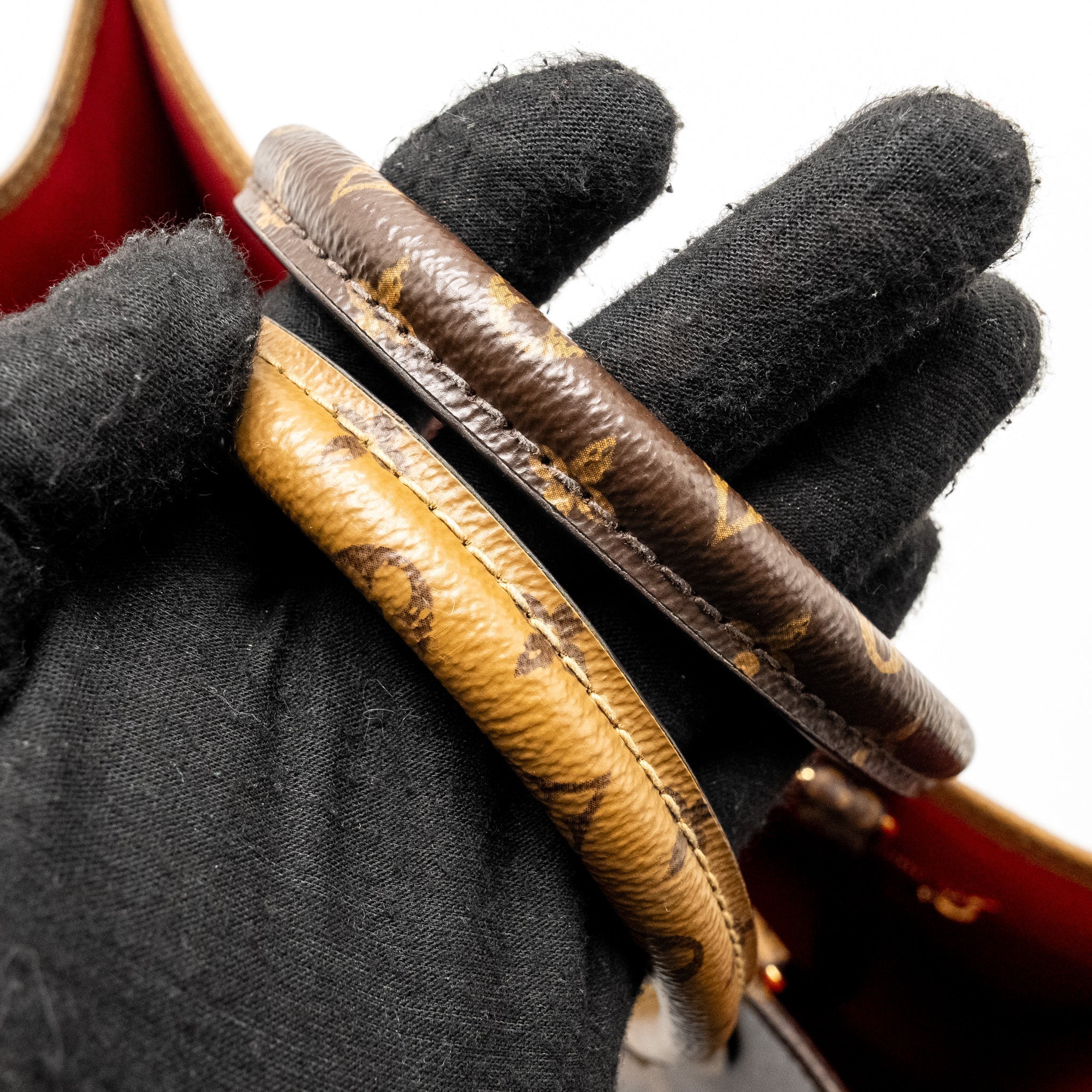 louis-vuitton-onthego-gm-monogram-canvas-ghw-2
