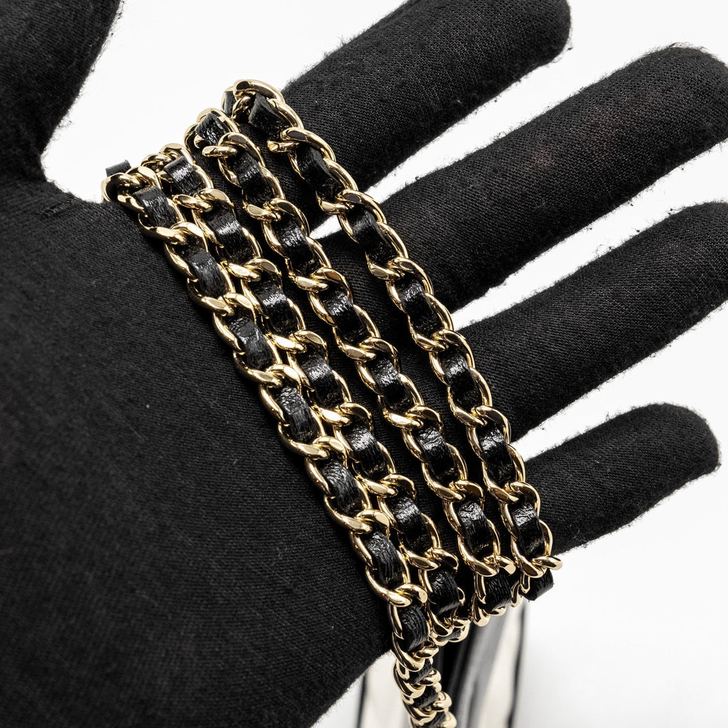 chanel-31-nano-clutch-with-chain-shiny-lambskin-white-black-lghw-microchip