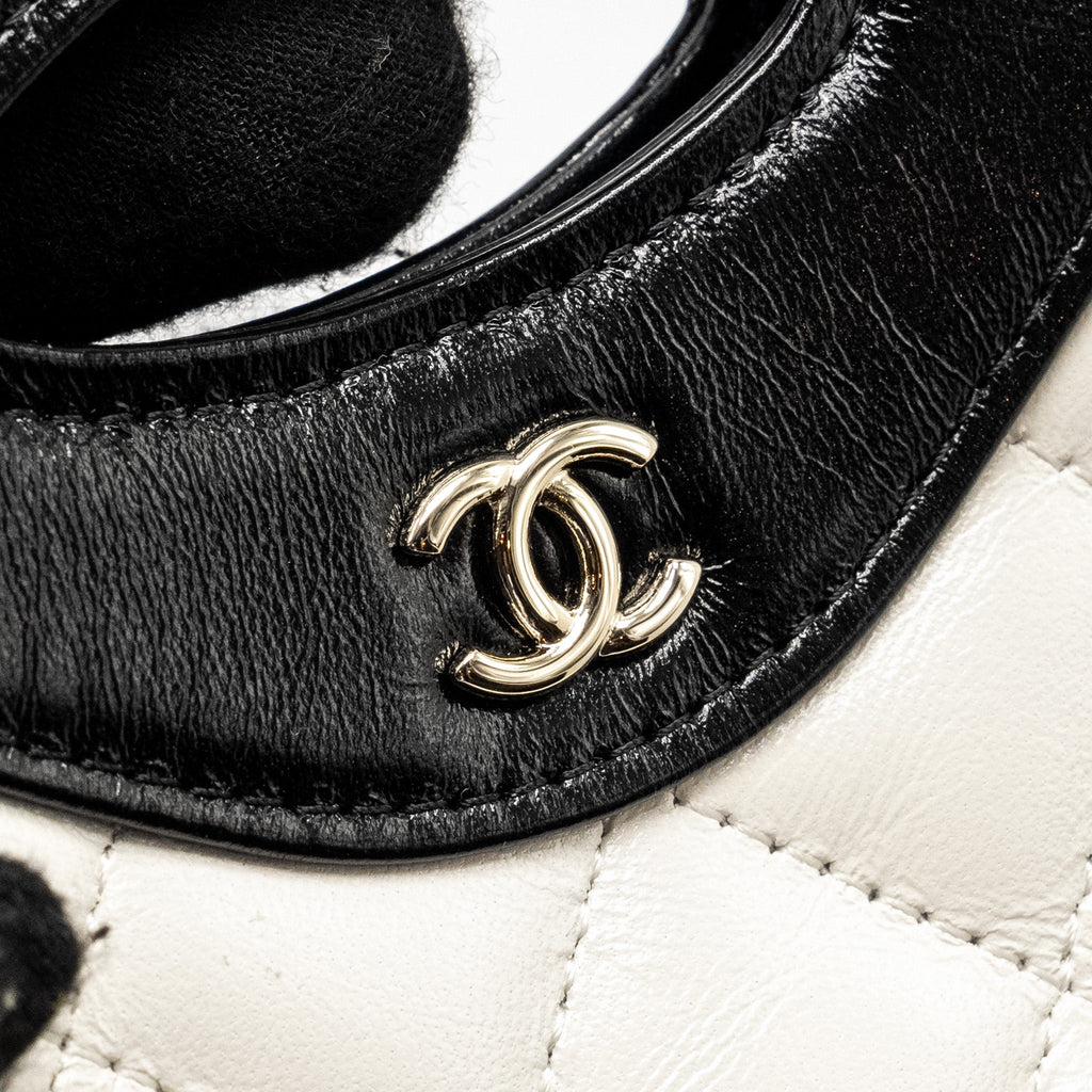 chanel-31-nano-clutch-with-chain-shiny-lambskin-white-black-lghw-microchip