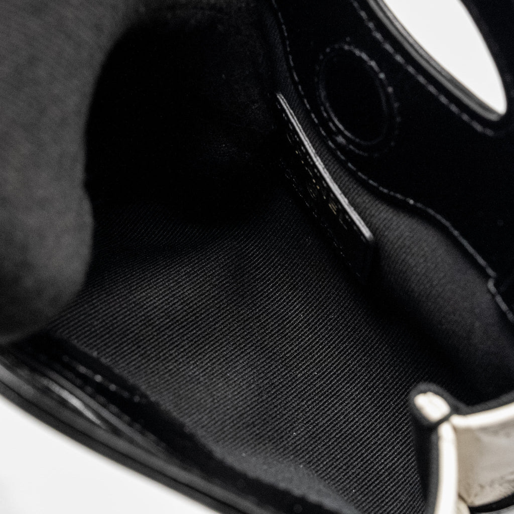 chanel-31-nano-clutch-with-chain-shiny-lambskin-white-black-lghw-microchip