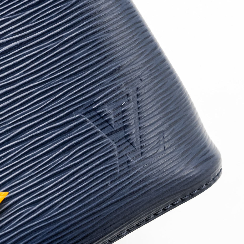 louis-vuitton-neo-noe-bb-epi-leather-navy-yellow-shw