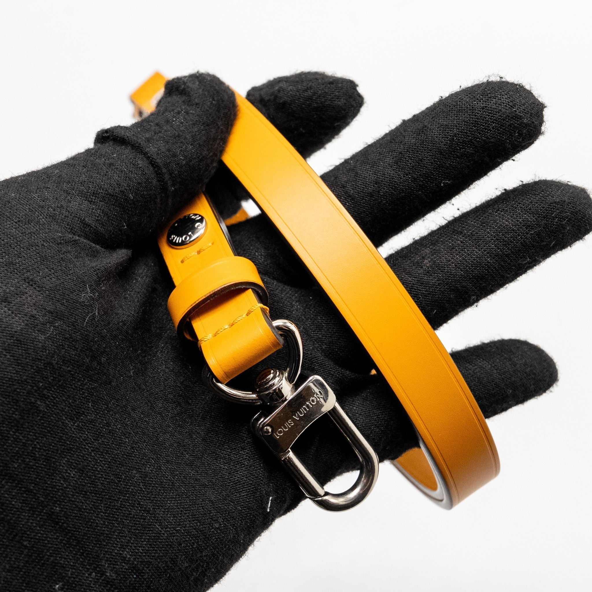 louis-vuitton-neo-noe-bb-epi-leather-navy-yellow-shw